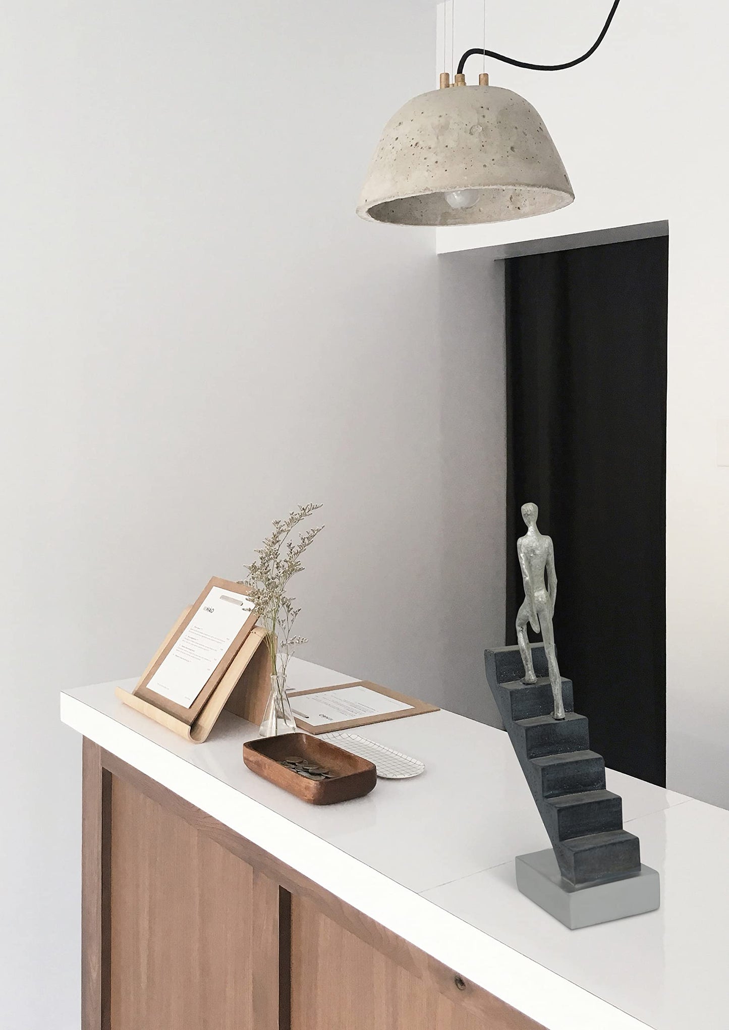 Vaudagio Modern Home Decor 'Top of The Rock' - Abstract Sculpture 11" as Motivation - Desk Decor Figure Made of Marble Resin - Aesthetic Statue for Living Room & Office décor as a Gift