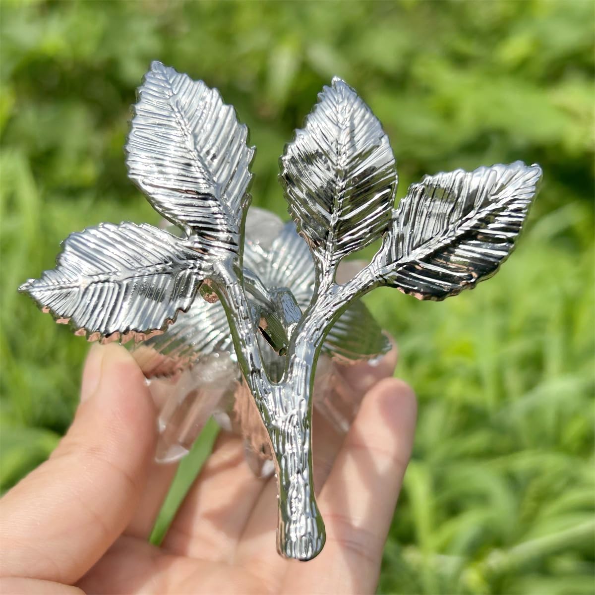Xzyycyj 3.7" Crystal Tree,Crystal Gifts for Women - Natural Clear Quartz Crystal Cluster Mineral Crystal Flowers Home Decor Gifts Crystals and Stones (Crystal Quartz Silver Stand)