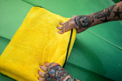 Meguiar's Supreme Microfibre Car Cleaning Drying Towel XL, Yellow - Clear Coat Safe, Super Absorbent - X1905EU