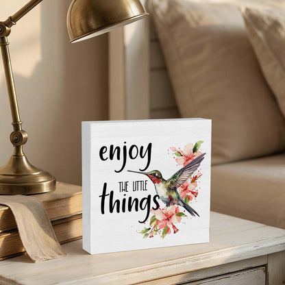 GWOKPAAI Hummingbird Inspirational Wooden Box Signs Desk Decor, Hummingbirds Gifts for Women,Enjoy the Little Things Motivational Wooden Signs Desk Decorations for Home Bedroom Tabletop Shelf,5x5in
