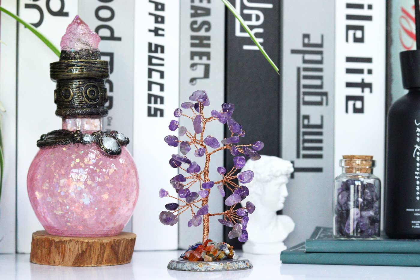 Amethyst Healing Crystal Tree of Life Natural Gemstone Agate Slice Base Copper Wire Wrapped Money Trees Feng Shui Reiki Spiritual Energy Decorations Home Office Room Desk Decor Gifts for Women Men