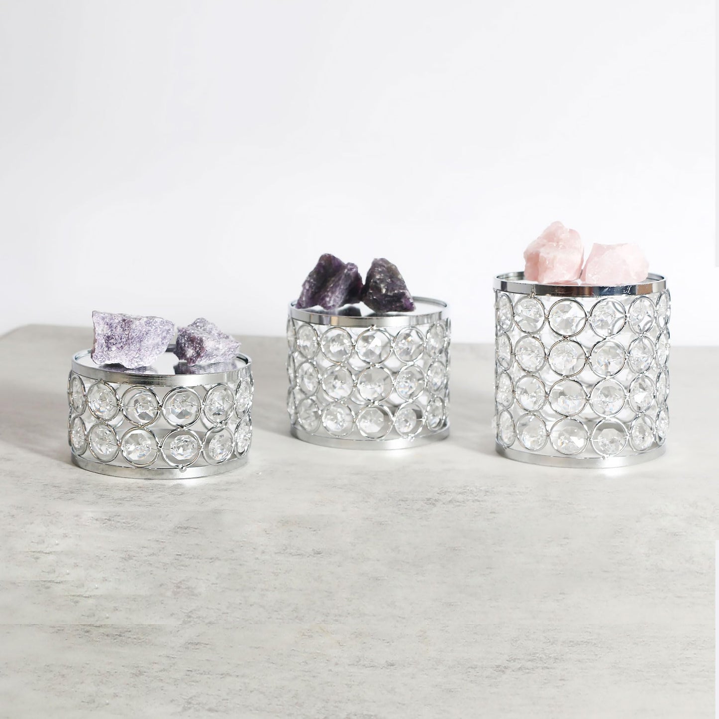 Feyarl 3 Pcs Crystal Display Stands Round Mirrored Risers Decorative Jewelry Perfume Stand Cupcake Figurine Collectible Display Holder for Vanity Table Wedding Home Décor (Silver)