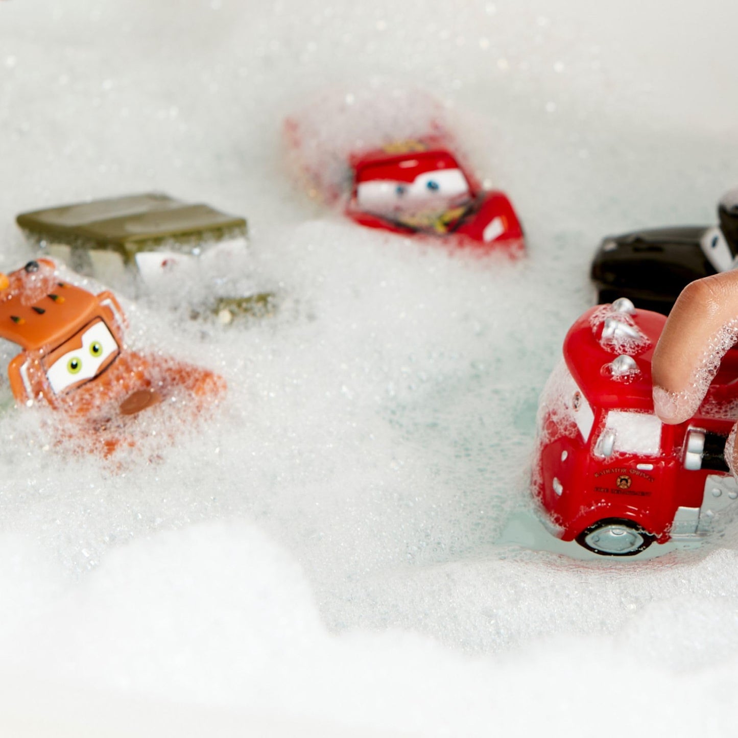 Disney Store Official Disney Pixar Cars Bath Toy Set, 5 Pc., Baby Playset Includes Lightning McQueen, Mater, Red, Sheriff and Sarge Figures - Bath or Paddling Pool Toy, Suitable for 6 months+