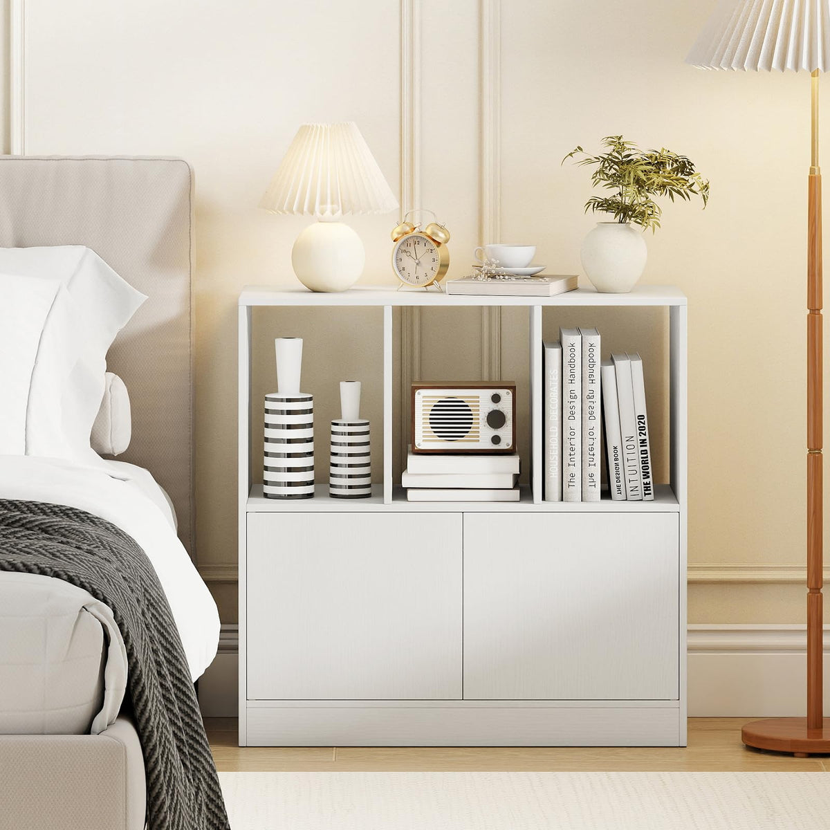 Giantex 3-Cube Bookcase with Doors, 3-Tier Cubic Bookshelf w/Open Compartments & Cabinet, Modern Display Shelf, Wooden Floor Freestanding Cubby Storage Organizer for Living Room, Study (1, White)
