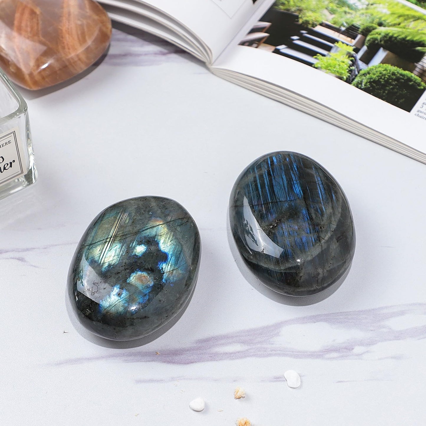 Sportmusies Natural Labradorite Stone for Home Desk Decoration, Polished Irregular-Shaped Labradorite Crystal for Reiki Healing Meditation, 2.24-3.85 inches