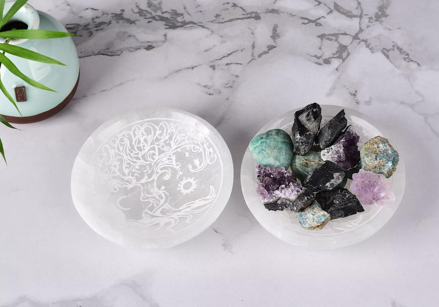 AMOYSTONE Natural Selenite Charging Bowl with Tree of Life Engraving 3.5-4'' Energy Cleansing Crystal Plate for Healing Meditation and Spiritual Home Decor