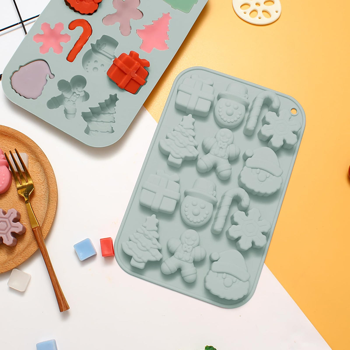 Christmas Chocolate Molds 3pcs Silicone Candy Molds Santa Claus Cane Christmas Tree Gingerbread Molds for Ice Cube Jelly Crayon Gummy Cupcake Decoration