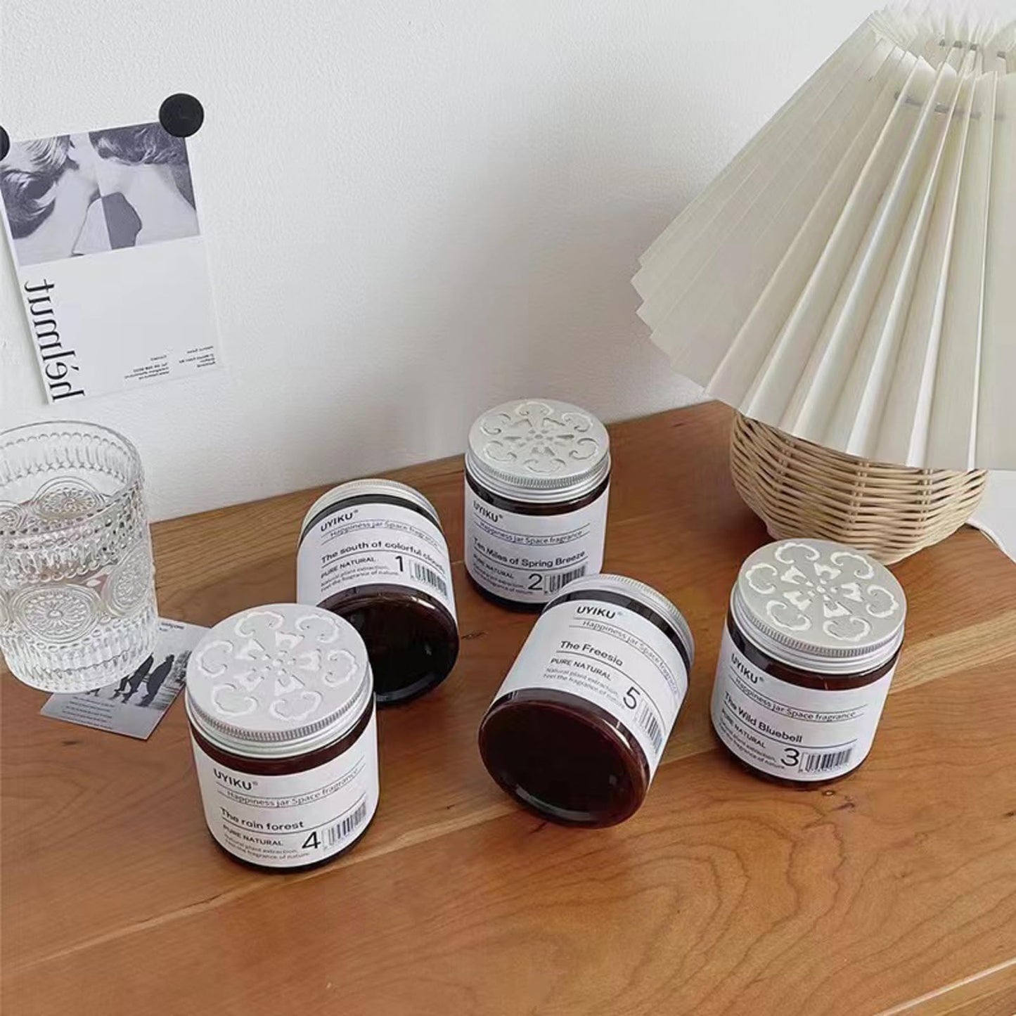 6 pcs 150ml 5 OZ 3 Styles Scented Beads Container Air Freshener Solid Perfume Aroma Diffuser Empty Storage Containers with Hollow Lids Round Jars Sample for Aromatherapy (6)