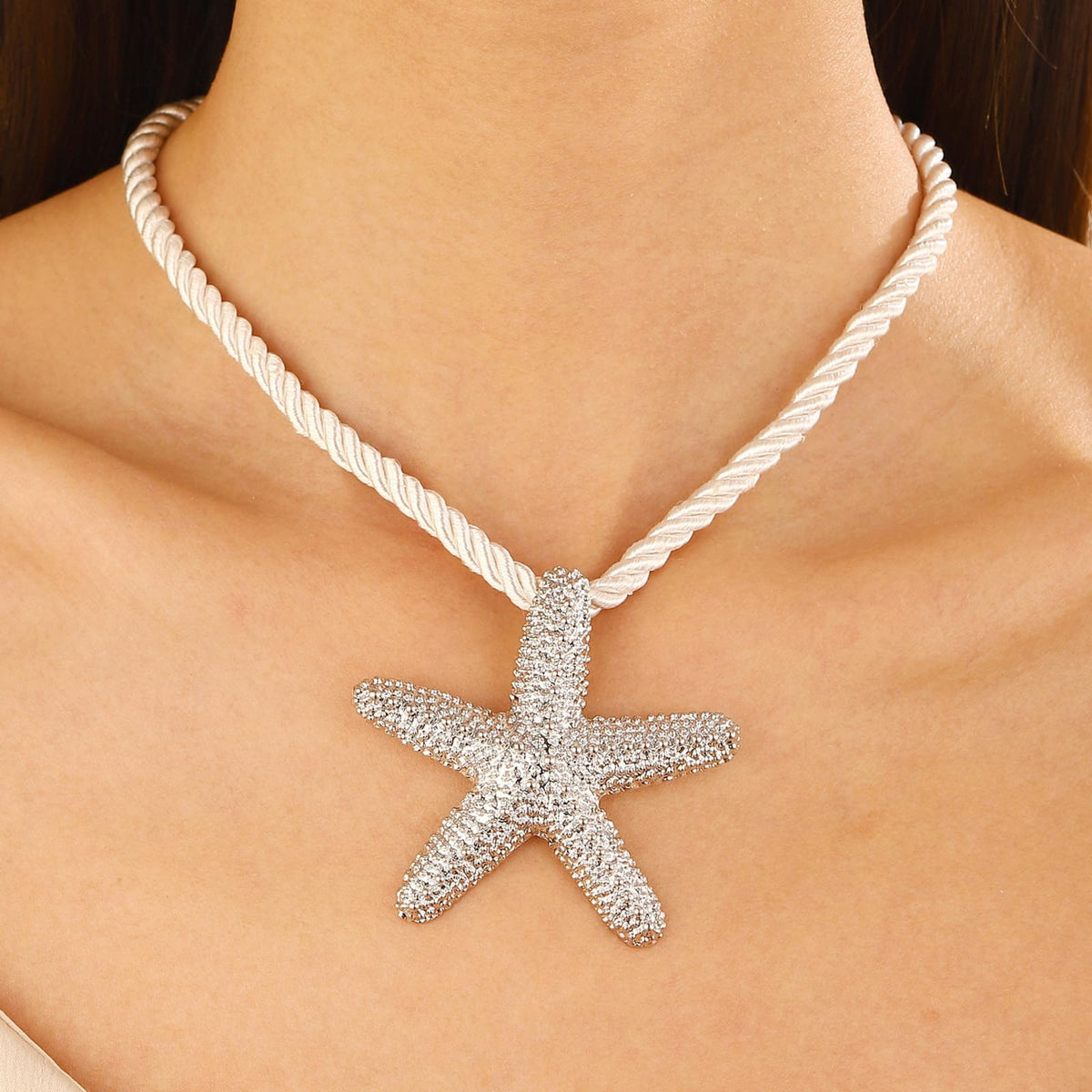 Frodete Starfish Necklace for Women Beach Necklaces Jewelry Layered Choker Drop Dangle Summer Vacation Outfits Theme Conch Seashell Accessories Ocean Pendant Dress Costume