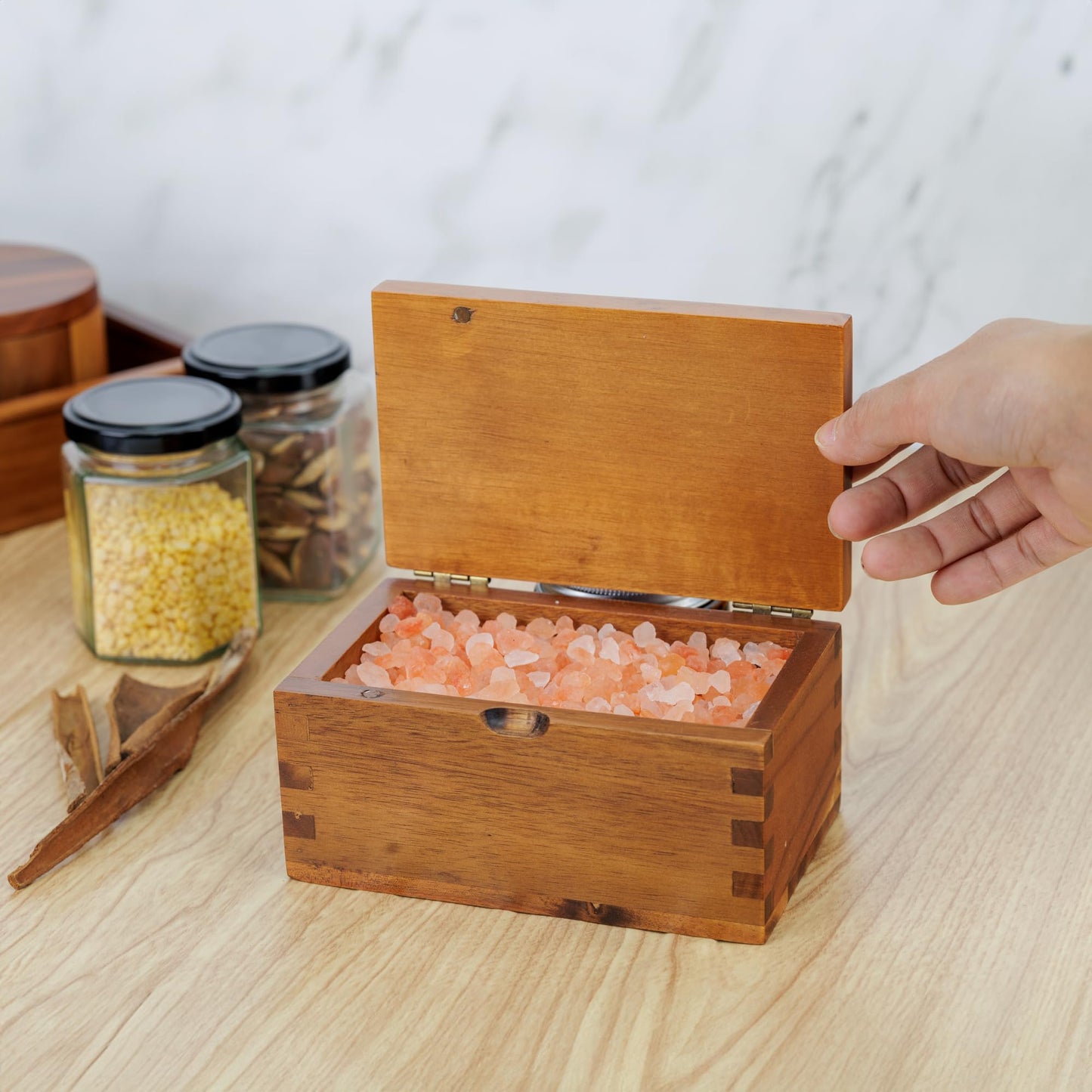 Demigo Acacia Wood Salt Cellar with Magnetic Flip Lid - 20 oz Large Capacity Salt Box for Kitchen - Keeps Spices, Herbs & Seasonings Fresh (Natural Brown)