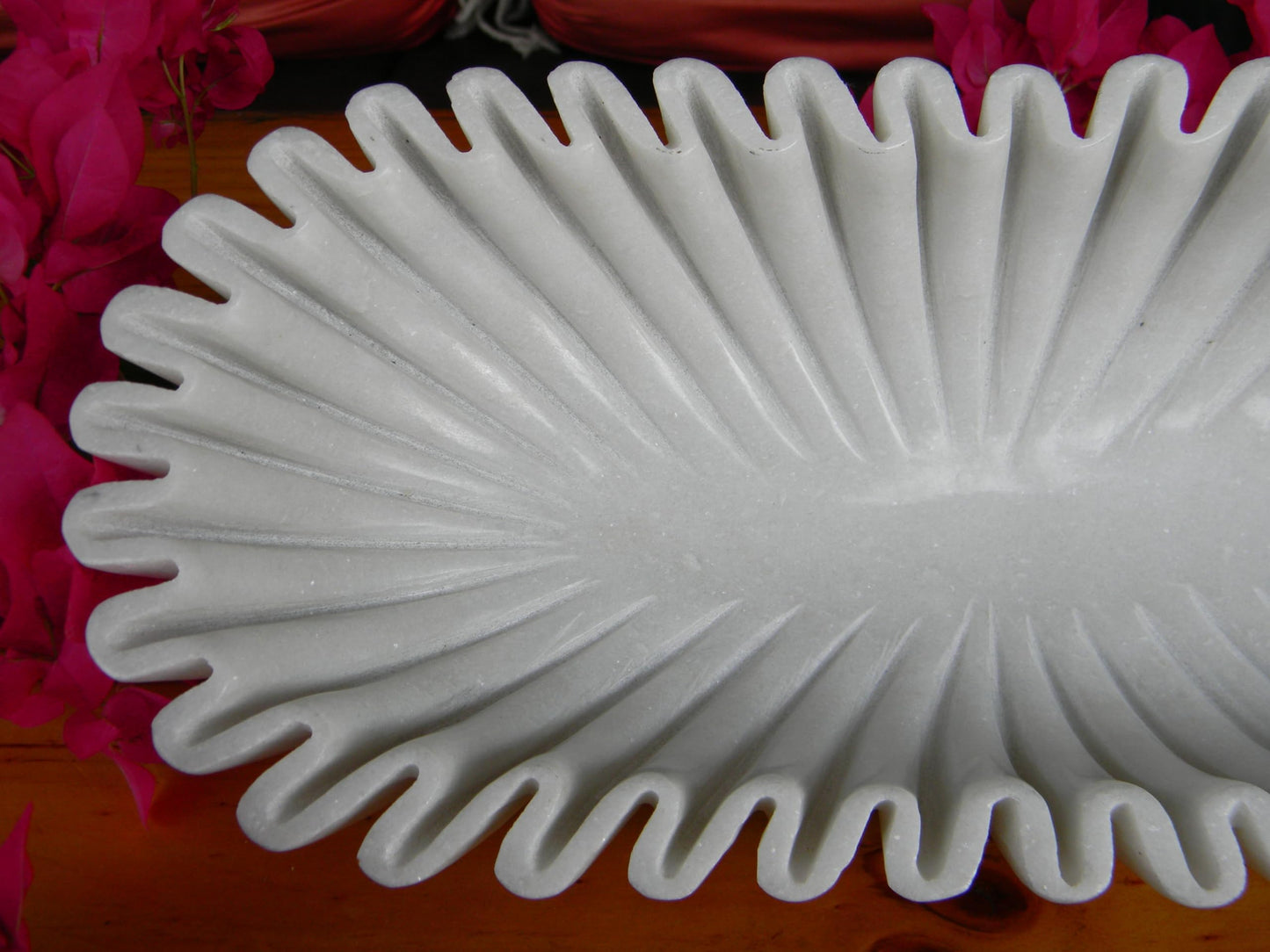 CRAFTFOBIA Handcrafted Decorative Marble Scallop Bowl - White Decorative Ruffle Bowl Centerpiece - Perfect for Flowers, Fruit, Keys, Rings