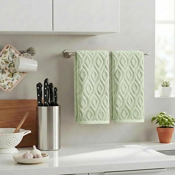 Artoid Mode 2 Pcs Light Green 3D Diamond Grid Jacquard Hand Towels