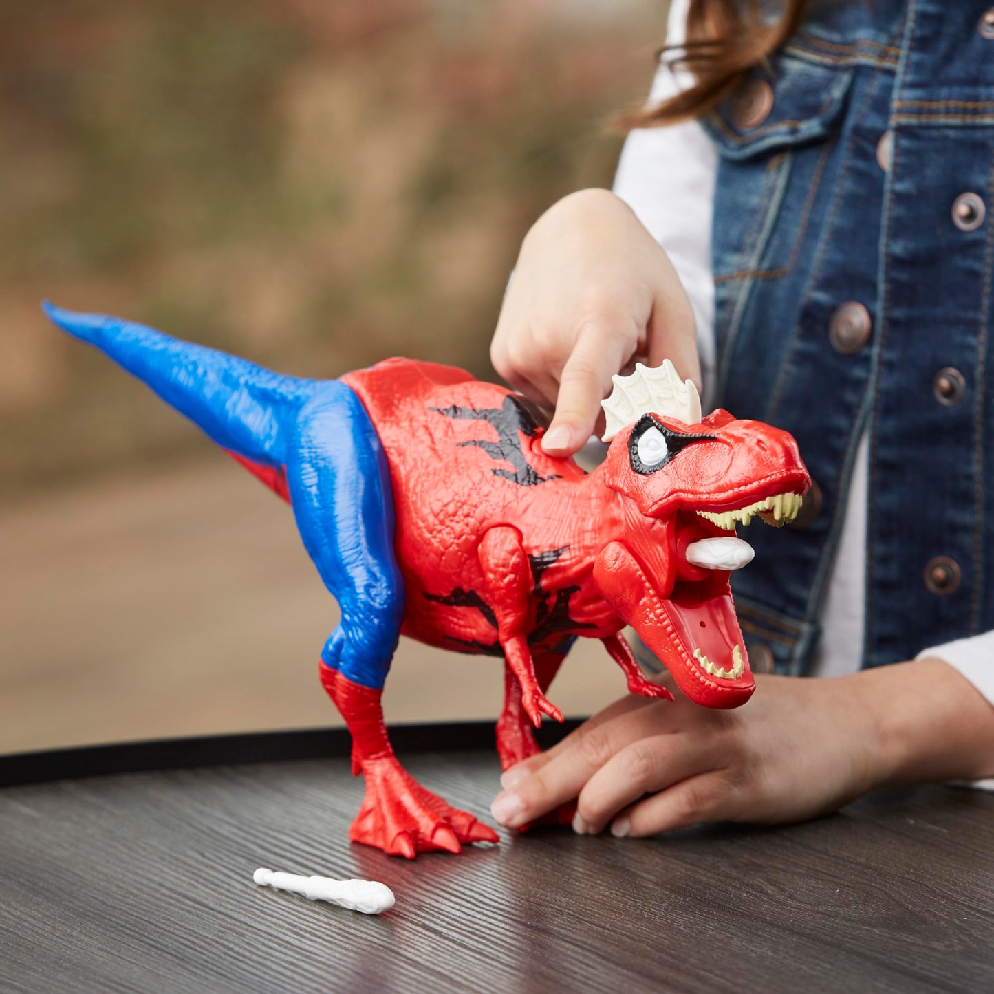 Spider-Man Marvel Web Chompin' Spider-Rex 16-Inch Action Figure with Sounds and Dino Blast Action, Superhero Toys for Kids Ages 4 and Up