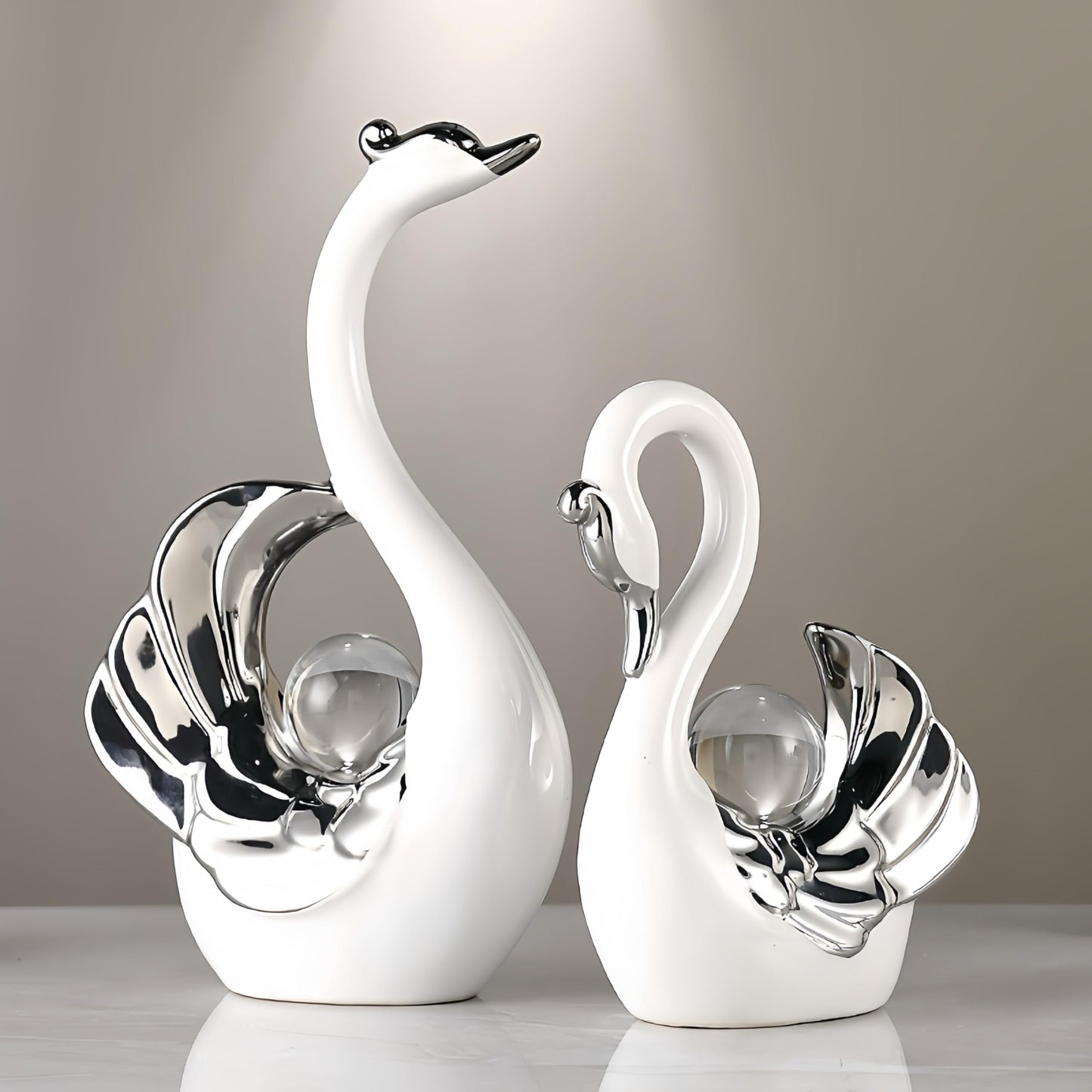 XINDAM A Pair of Swan Figurines Swans Statue with Crystal Ball Model Home Office Display Decorative Craft Living Room Decor (White)