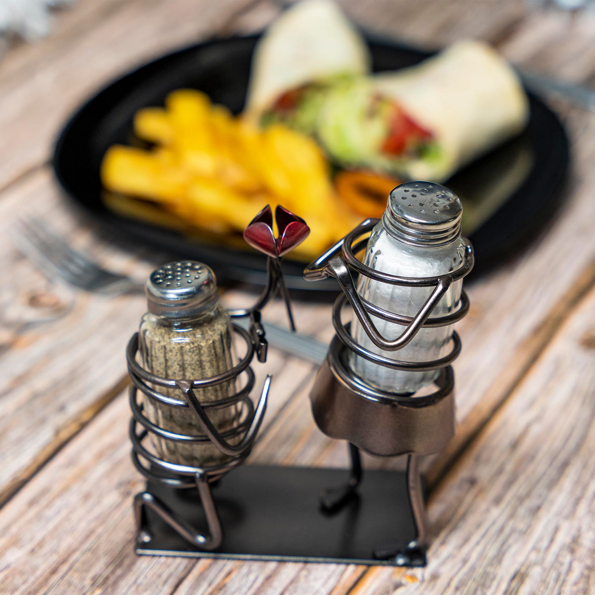 Made Easy Kit Salt and Pepper Couple Glass Shaker Set and Rack - Includes 2 Spice Jars (Couple Candlelight Table)