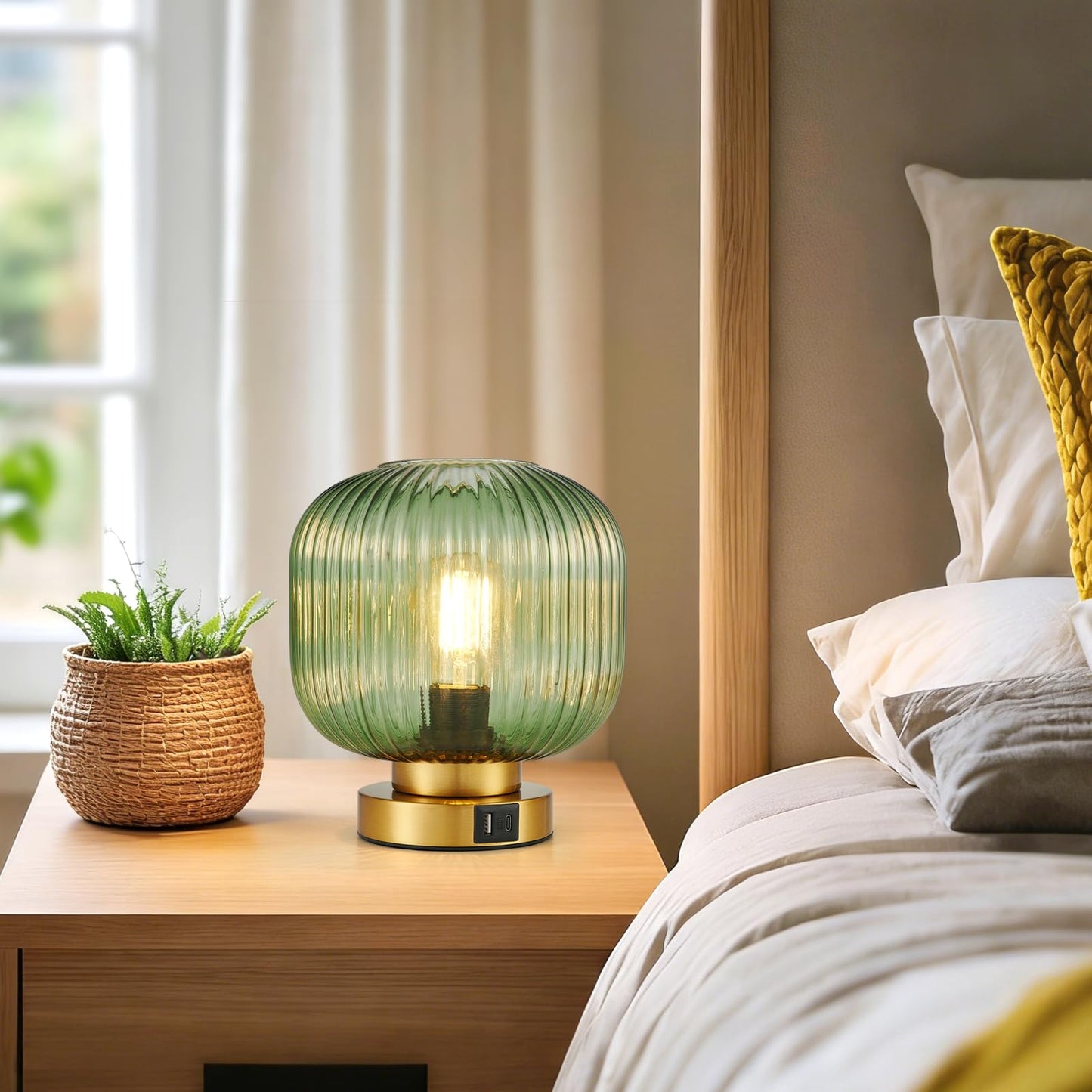 Touch Table Lamp with USB C+A Charging Ports, 3-Way Dimmable Bedside Lamp for Bedroom, Green Glass Shade & Brass Base, Plug-in E26 Desk Lamp for Nightstand Living Room Home Office Home Décor