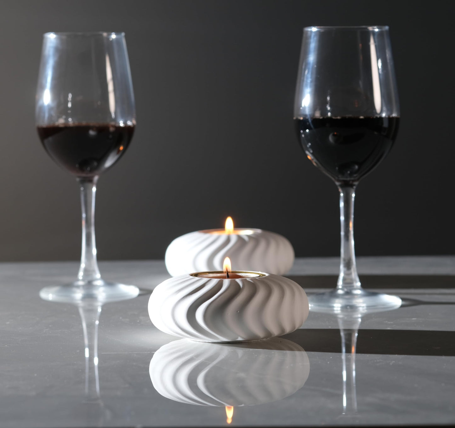 ICNBUYS Twizzle Twist Tealight Holder, Decorative Tealight Holder for Table Display, Unique Home Décor Aesthetic, Housewarming Gift, Spiral Sculpture Tealight Candle Stand Height 1.6 inches Cement