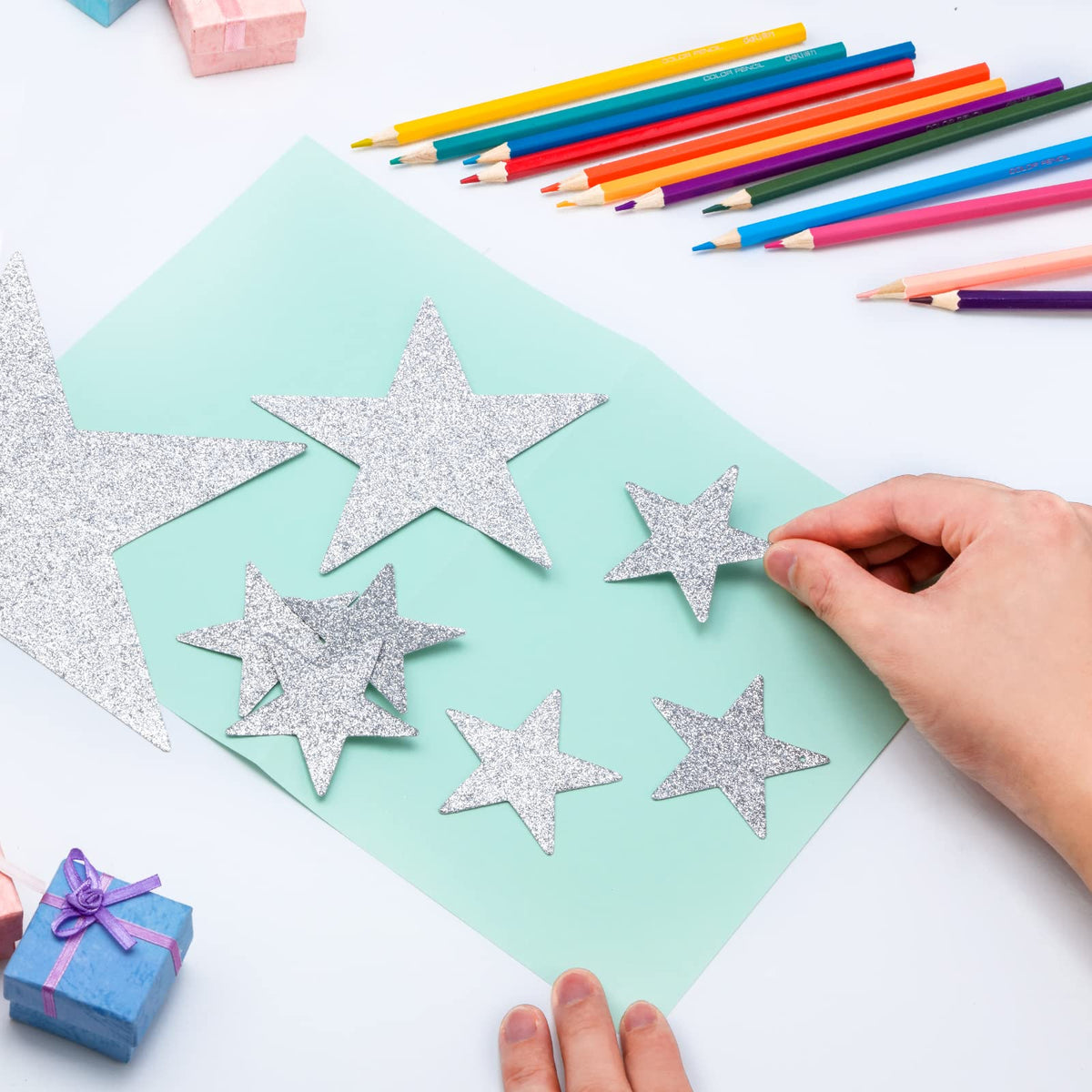 Boao 48 Pieces Silver Stars Shaped Cutouts Silver Cardboard Stars 4 Sizes 6cm/12cm/20cm/30cm Hanging Glitter Garlands with Nylon String for Wedding Birthday Party Graduation Classroom Wall Decor