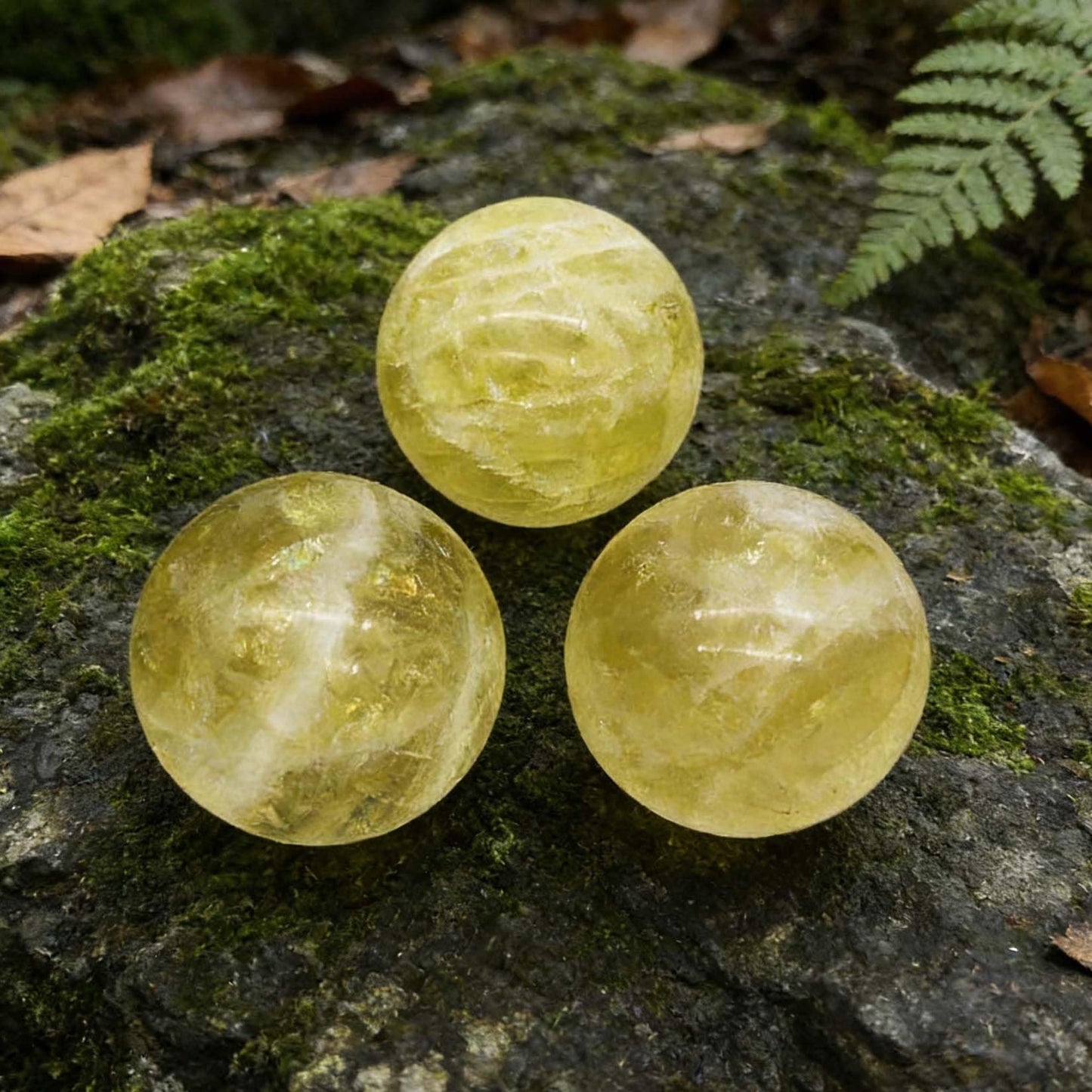 AierCrystal Natural Stone Crystal Sphere Feng Shui Home Decoration Ball Positive Energy Scrying Orb for Meditation Tool for Spiritual Space Purification Globe Diameter 5-6cm Citrine Sphere