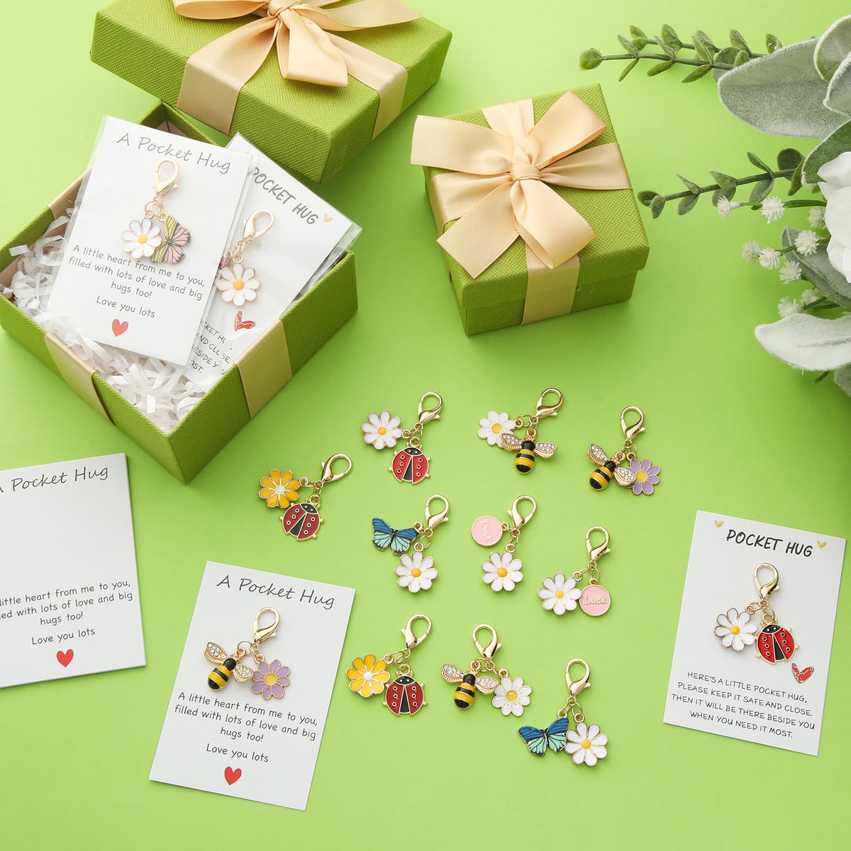 Liliaafar 40 Sets Hug Token Pocket Gifts Bulk Graduation Teacher Appreciation Gifts Inspirational Cards with Mini Charms Back to School Party Favors Emotional Keepsake Bag Charm Accessories
