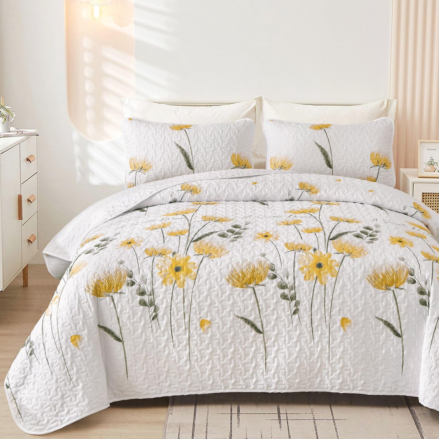Dinjoy Quilt Set Queen Cute Floral Bedspread Coverlet Yellow Flower Quilts Microfiber Lightweight Summer Bedding Sets Reversible Soft Quilted Bed Cover for All Season(96"x90")