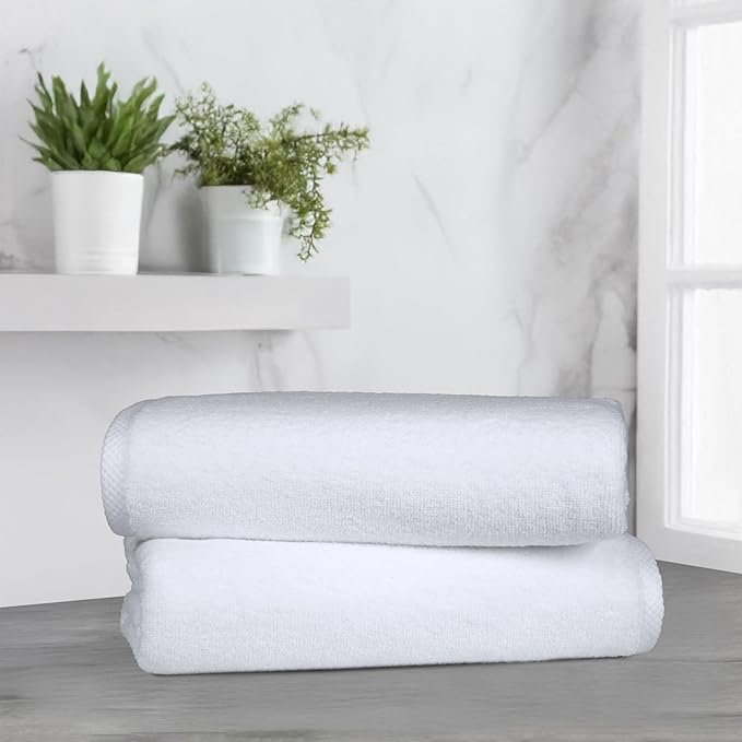 Amazon Basics 2-Piece Quick-Dry Oversize Bath Towel, 100% Cotton