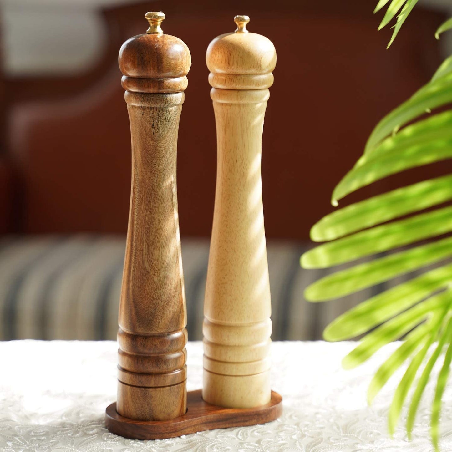 DeroTeno Salt and Pepper Mill Tray, Inner Dia 5.5 cm / 2.17 inch, Acacia Wood, Pepper Grinder Rest, Dining Table Protector (Pepper Mill and Salt Mill are not Included)