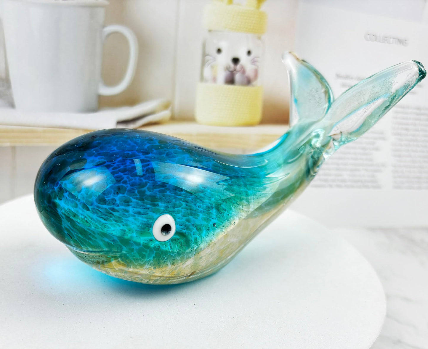 FZBHRO Crystal Whale Figurine Hand Blown Glass Whale Statue Collectibles Art Glass Sea Animal Paperweight Home Table Decor Gift Colorful 5.1''