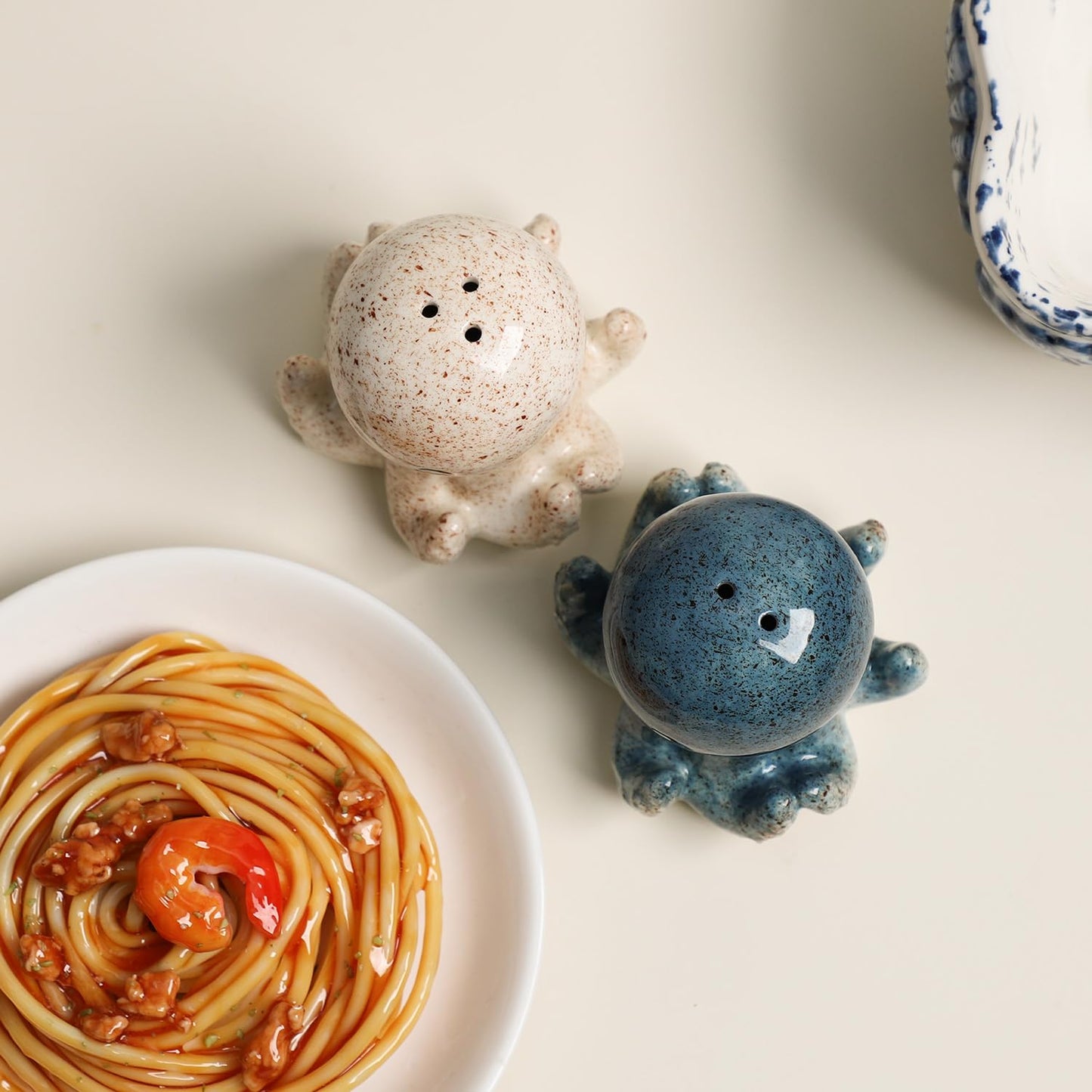 Bicuzat Ceramic Octopus Salt & Pepper Shakers Set, Hand-Painted Sea Animals Salt and Pepper Shakers, 2 PCS Set