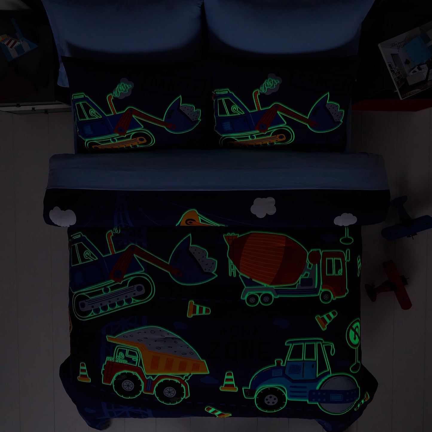 Wink Deer Full Size Comforter Set for Boys-7 Pieces Truck Tractor Excavator Glow in the Dark Full Bedding Sets for Kids, Ultra Soft Bed in A Bag with Sheets