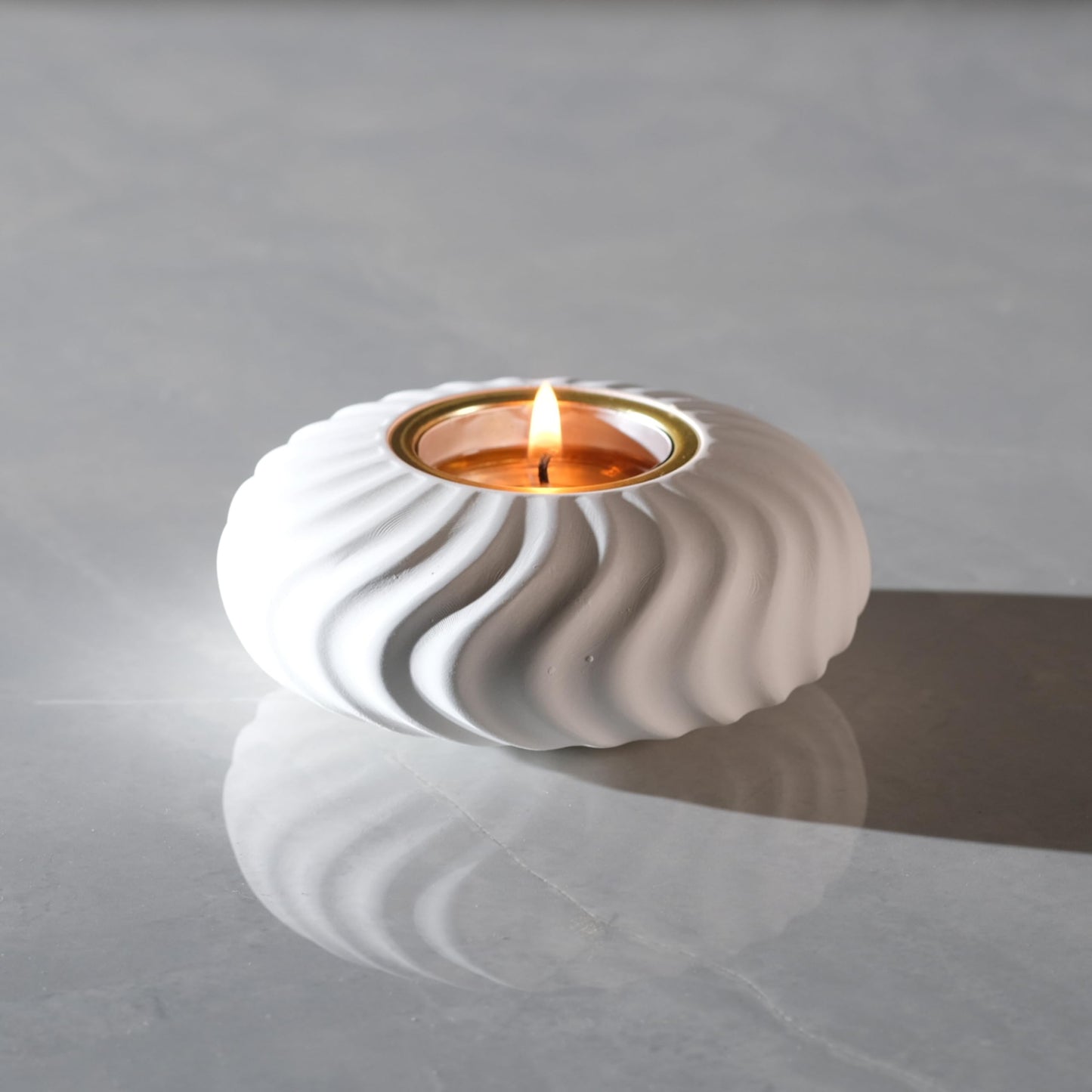 ICNBUYS Twizzle Twist Tealight Holder, Decorative Tealight Holder for Table Display, Unique Home Décor Aesthetic, Housewarming Gift, Spiral Sculpture Tealight Candle Stand Height 1.6 inches Cement