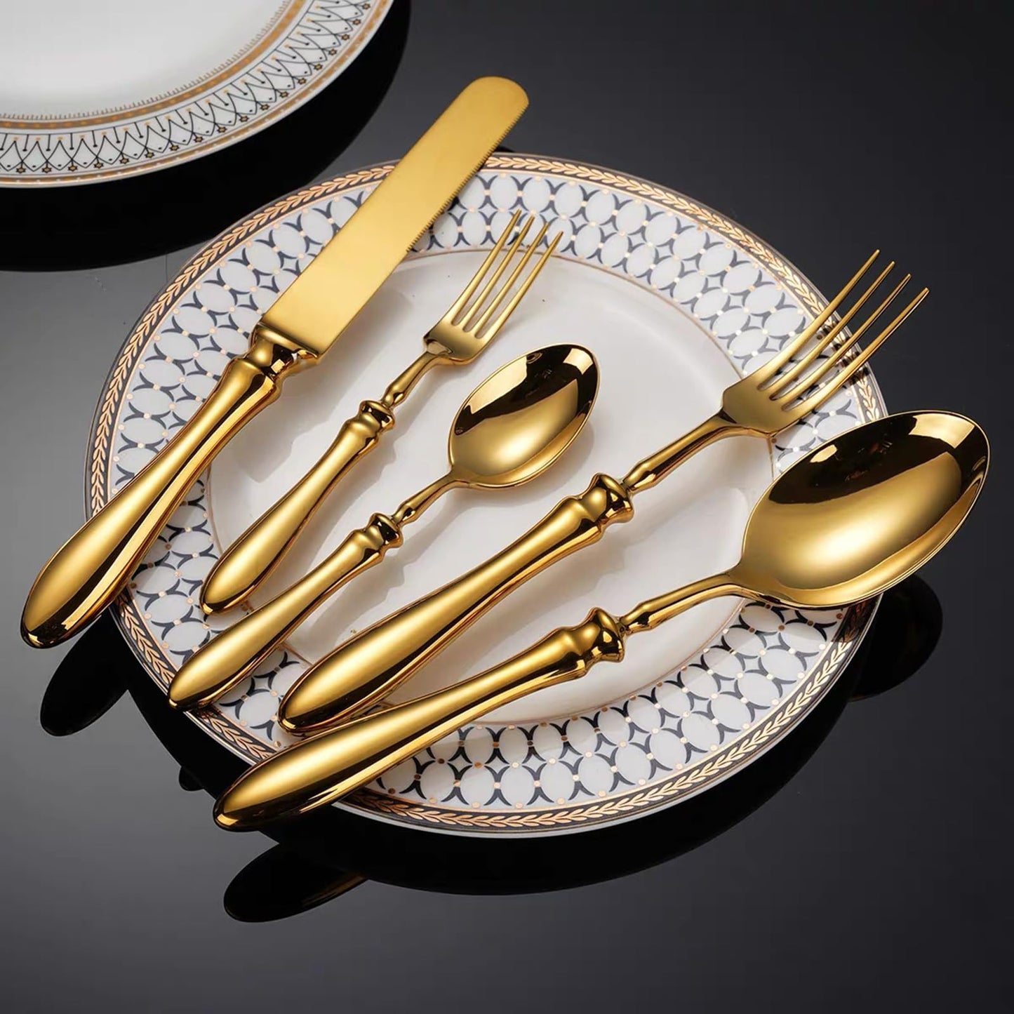 Gold Silverware Set for 4 Flatware Luxury 20 Piece German Gold Utensil Sets 18/8 Stainless Steel Cutlery Set for Kitchen Include Fork Knife Spoon Tableware Fit Hotel Banquet Christmas Essentials