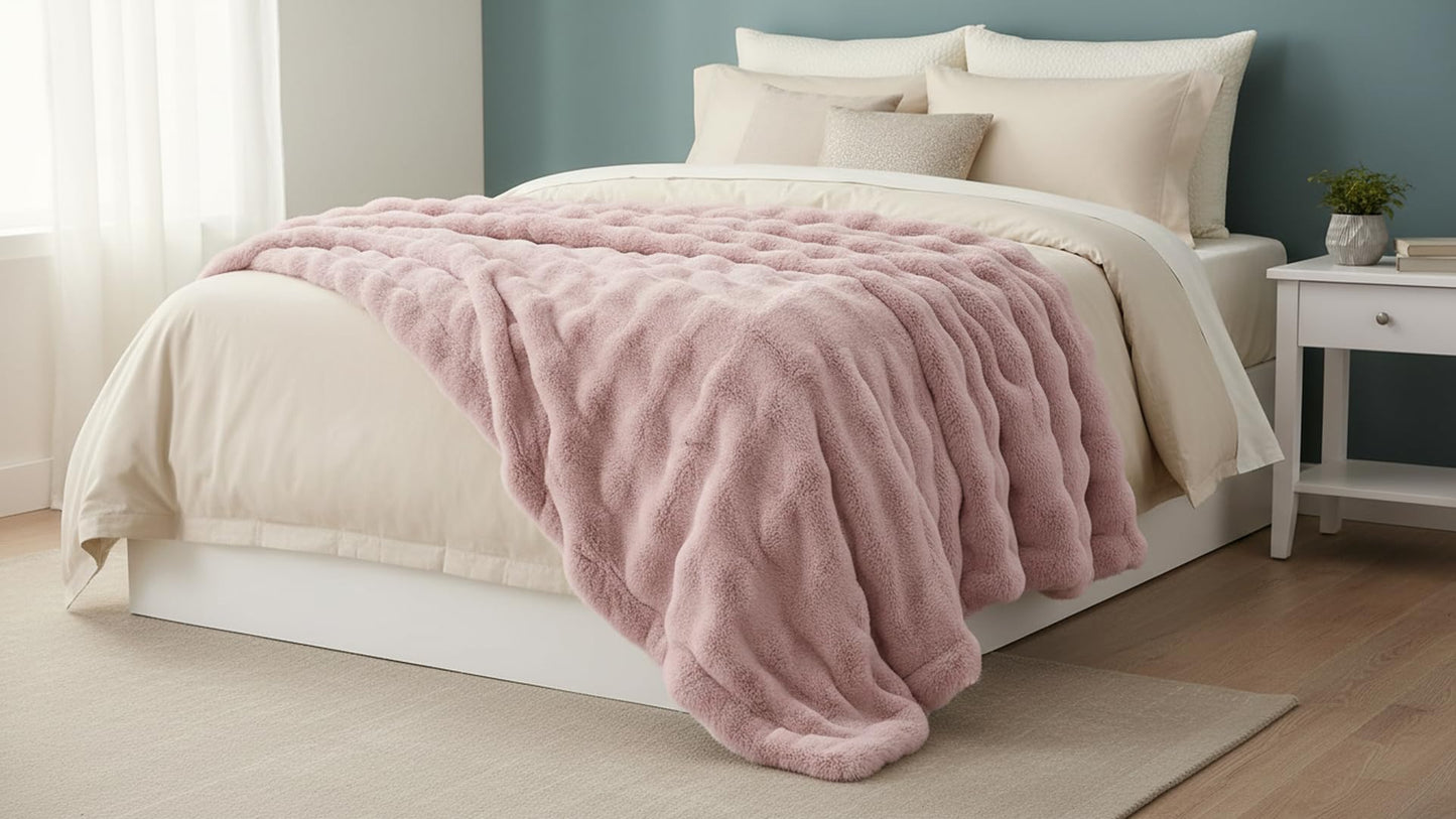 Ghouse Bubble Faux Fur Throw Blanket 50"x60" – 860 GSM Extra Soft Plush Pink Decorative for Couch, Machine Washable Lightweight Blanket for Sofa Bed Living Room, Cozy Gift for Women