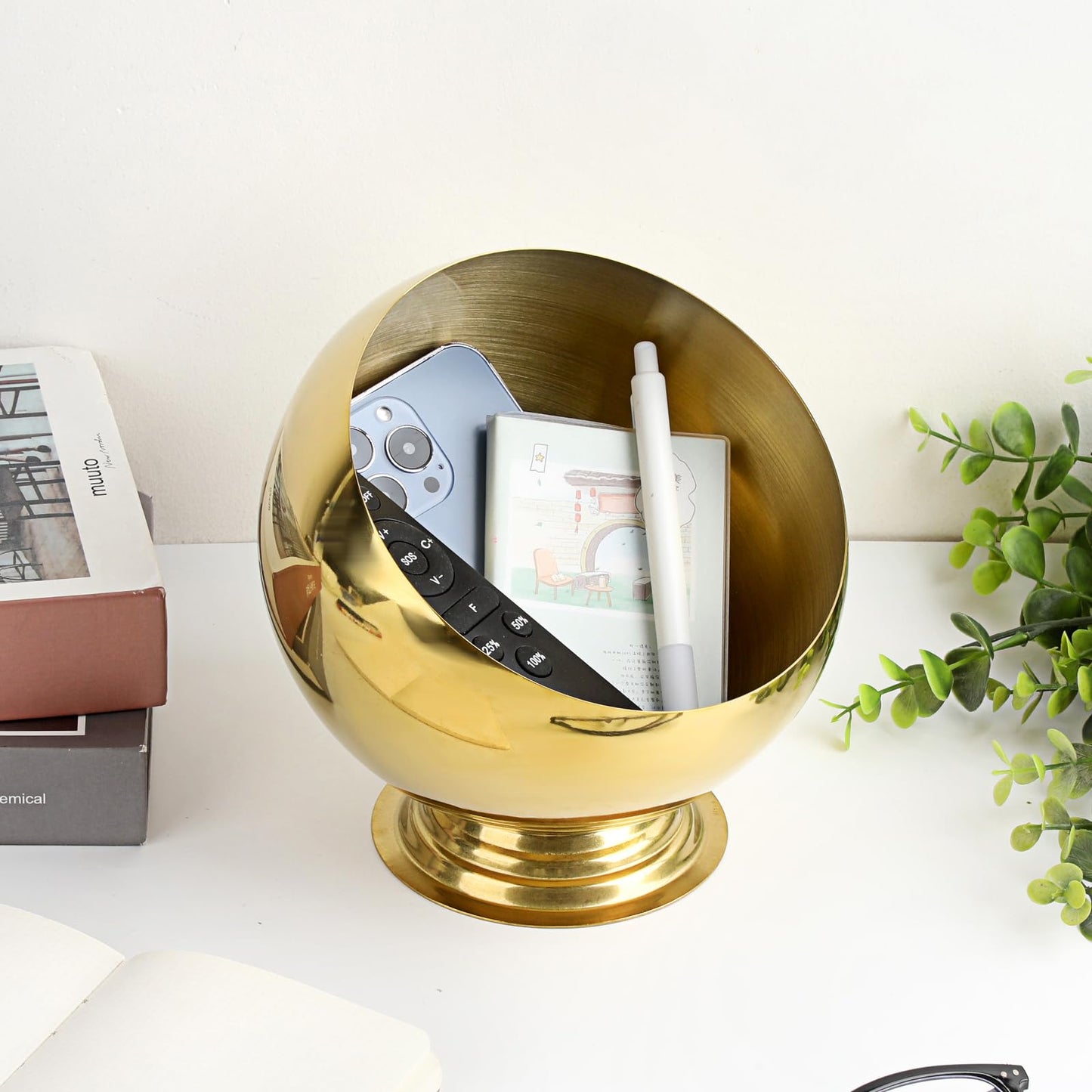 GUSHBIN Golden Key Bowl for Entryway Table Decorative Storage Dish Catch All Bowl for Fruit Coffee Pod Holder Centerpiece for Kitchen Home Decor