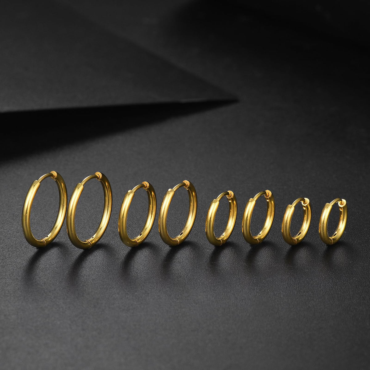 316L Surgical Stainless Steel Small Gold Hoop Earrings 6mm 8mm 10mm 12mm Hypoallergenic Cartilage Hoop Earrings Helix Lobes Hinged Sleeper Earrings For Men Women