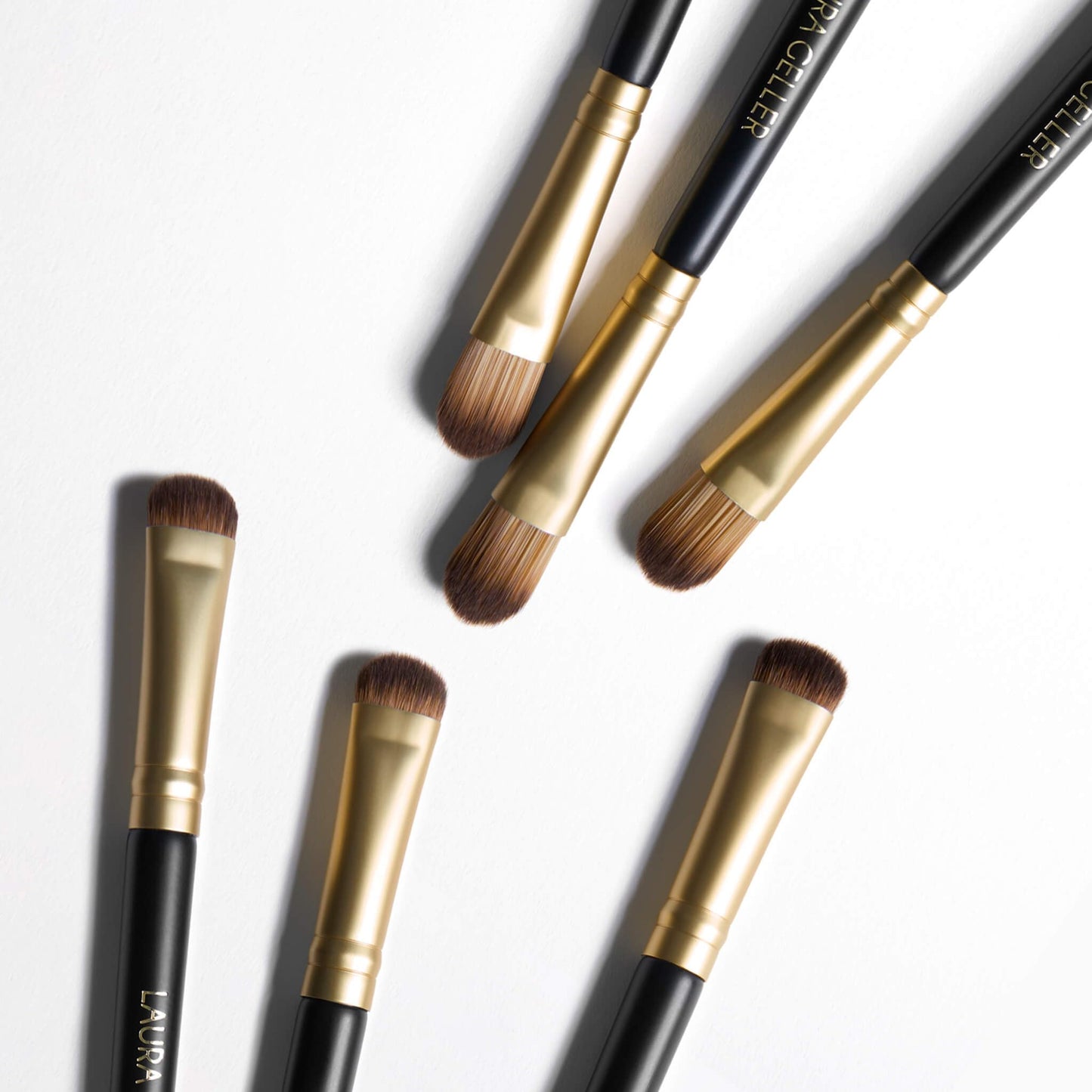 LAURA GELLER NEW YORK Retractable Black Kabuki Brush for Liquid, Cream and Powder Face Makeup With Aluminum Handle