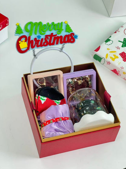 YUNNUOLI Charming Christmas Gift Set – Cozy Holiday Glass, Festive Santa Socks, Elegant Christmas Bracelet & Premium Hollow Packaging – Perfect Holiday Gift for Women, Friends & Family