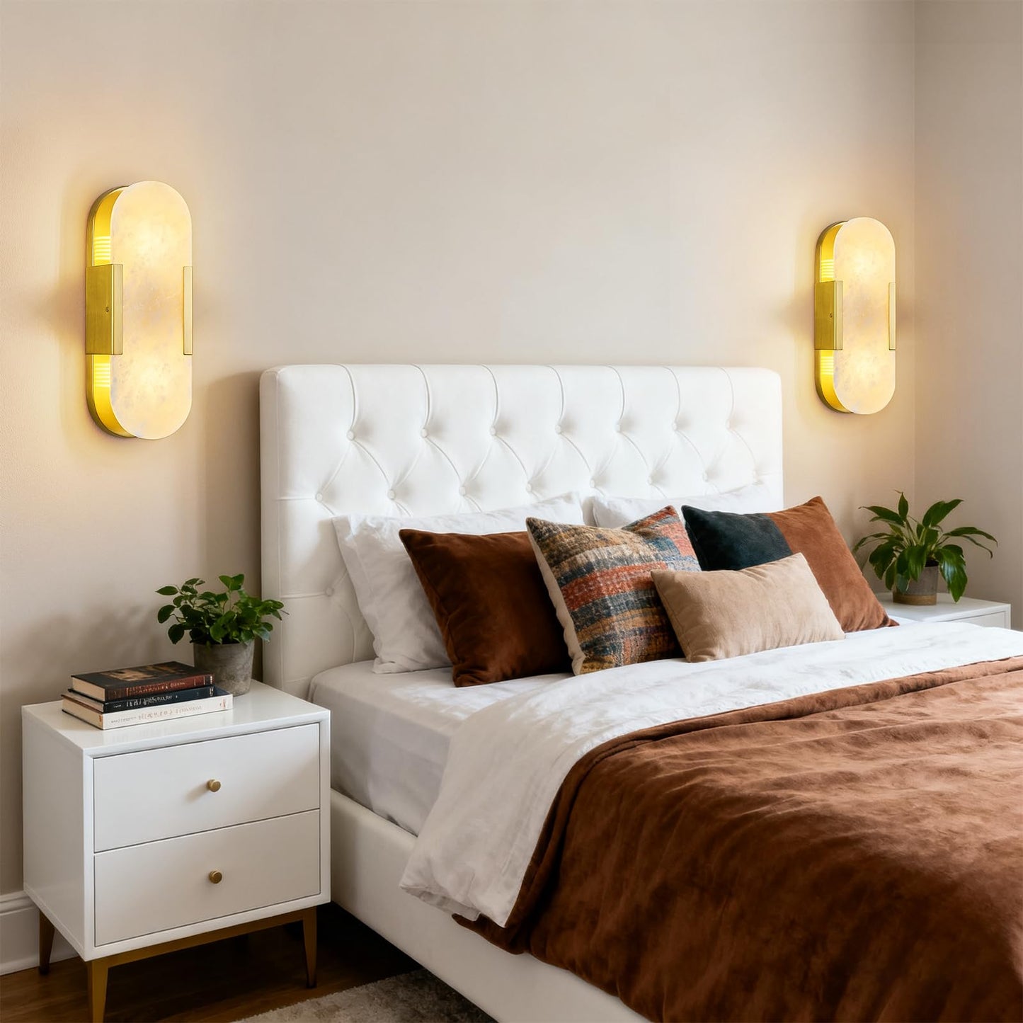 PNJXSRJH Natural Alabaster Wall Sconces, Modern Marble Gold Wall Sconce 14 inch Indoor Wall Lighting for Bedroom Bathroom Living Room Stairs (1-Pack)
