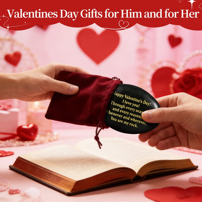 Sundrence Valentines Day Gifts for Him and Her - You are My Rock Engraved Gifts for Boyfriend, Girfriend, Husband, Wife, Men, Women - Polished Black Pebble Regalos para el 14 de febrero para Hombre