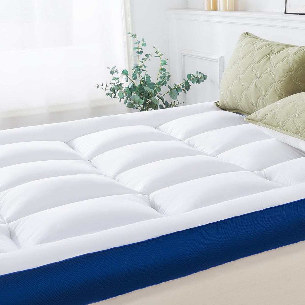 WhatsBedding 5 Inch Twin Mattress Topper for Back Pain Relief, Filled with Breathable & Soft Memory Foam Pillow Top,4 Elastic Straps