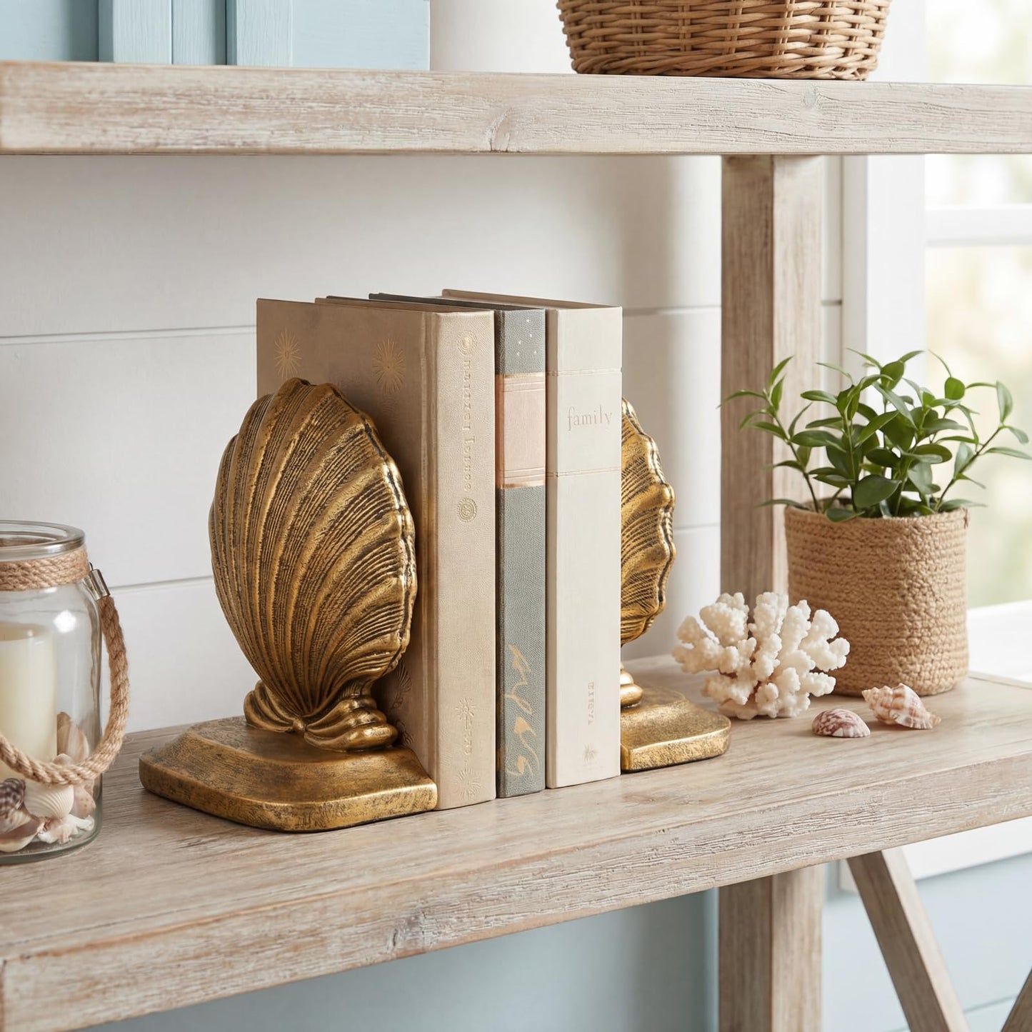 MXARLTR Decorative Shell Bookends, Coastal Nautical Book Ends for Shelves Desk, Resin Seashell Book Ends for Home Office Living Room Beach Decor (Gold)