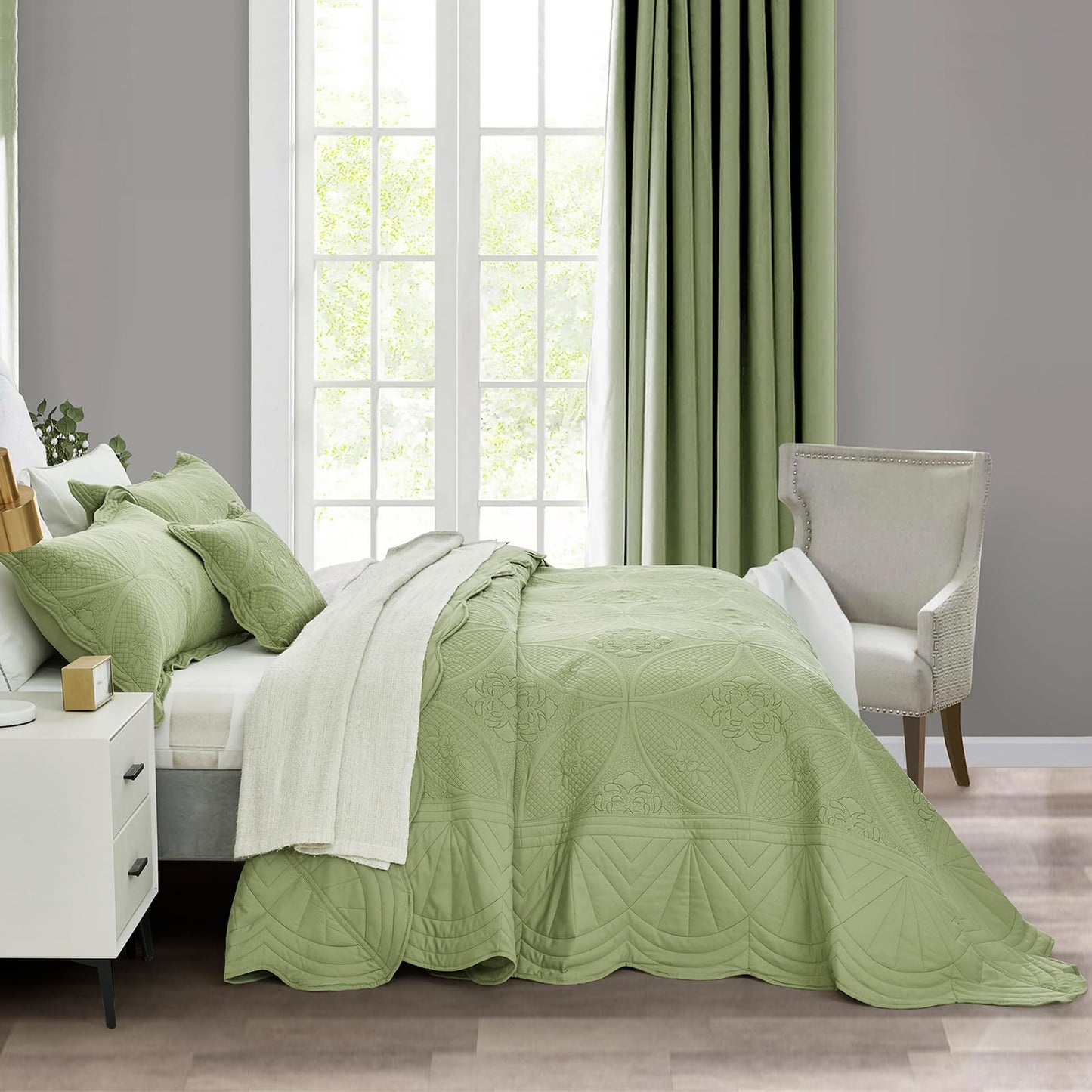 DaisyHuang Oversized Bedspread - King Size Bedding Cover - Modern & Contemporary Coverlet Set, Real Stitching, Reversible, Lightweight, 5 Piece, Sage Green