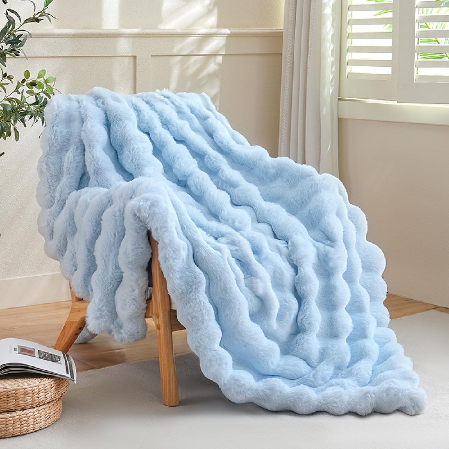 Light Blue Faux Fur Fluffy Blanket Plush Fuzzy Throw Blanket for Couch Sofa Soft Fleece Winter Warm Bubble Bed Throw, 63"x79"