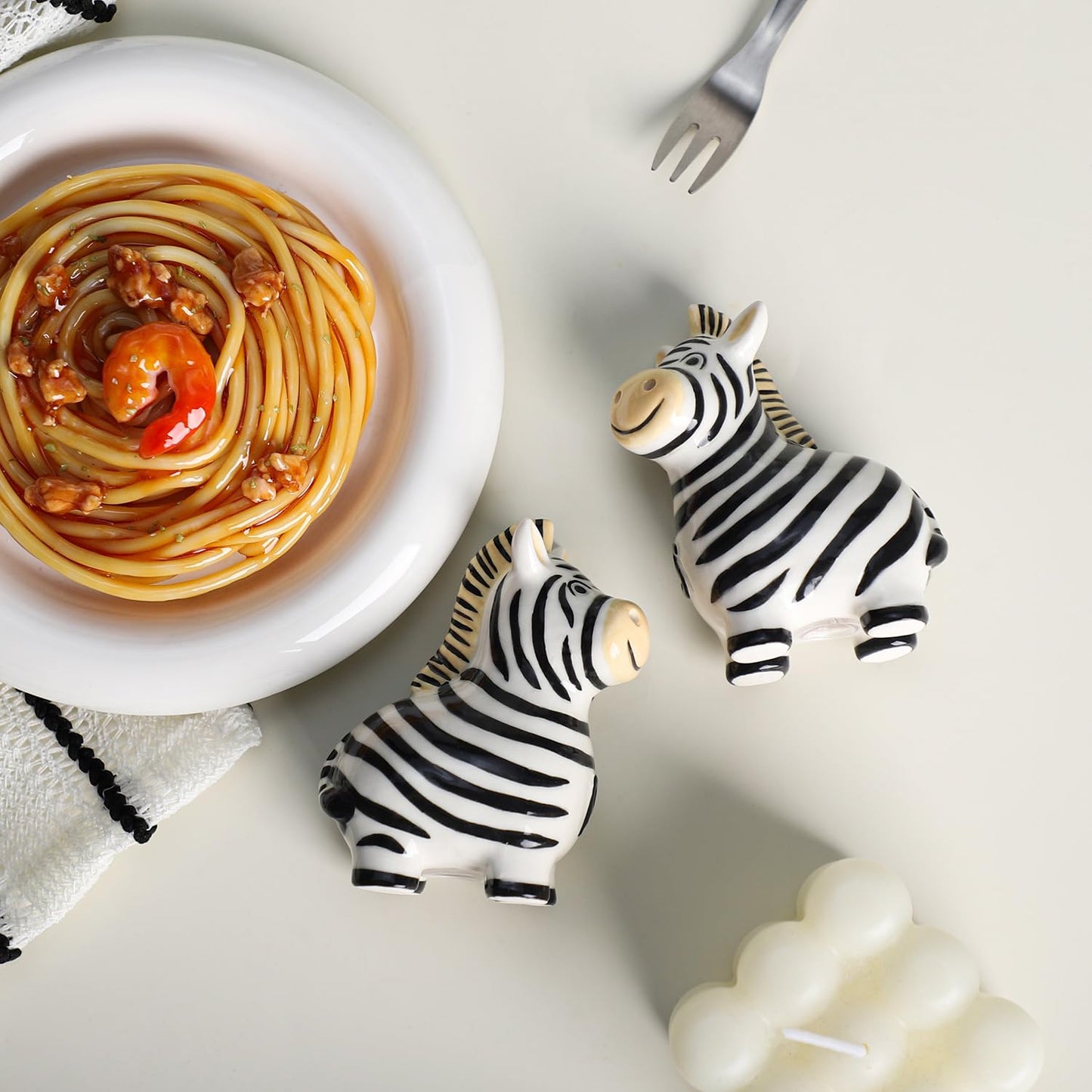Colias Wing Ceramic Zebra Salt & Pepper Shakers Set, Hand-Painted Zebra Salt and Pepper Shakers-B