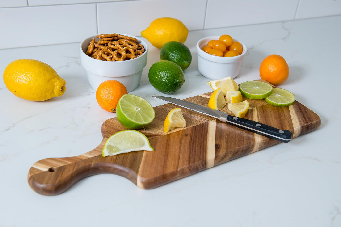 Lipper International Acacia and Rubberwood Herringbone Charcuterie Paddleboard for Hors D’oeuvres, Cheeses, Meats or Snacks, 17 3/4" x 6" x 3/4"