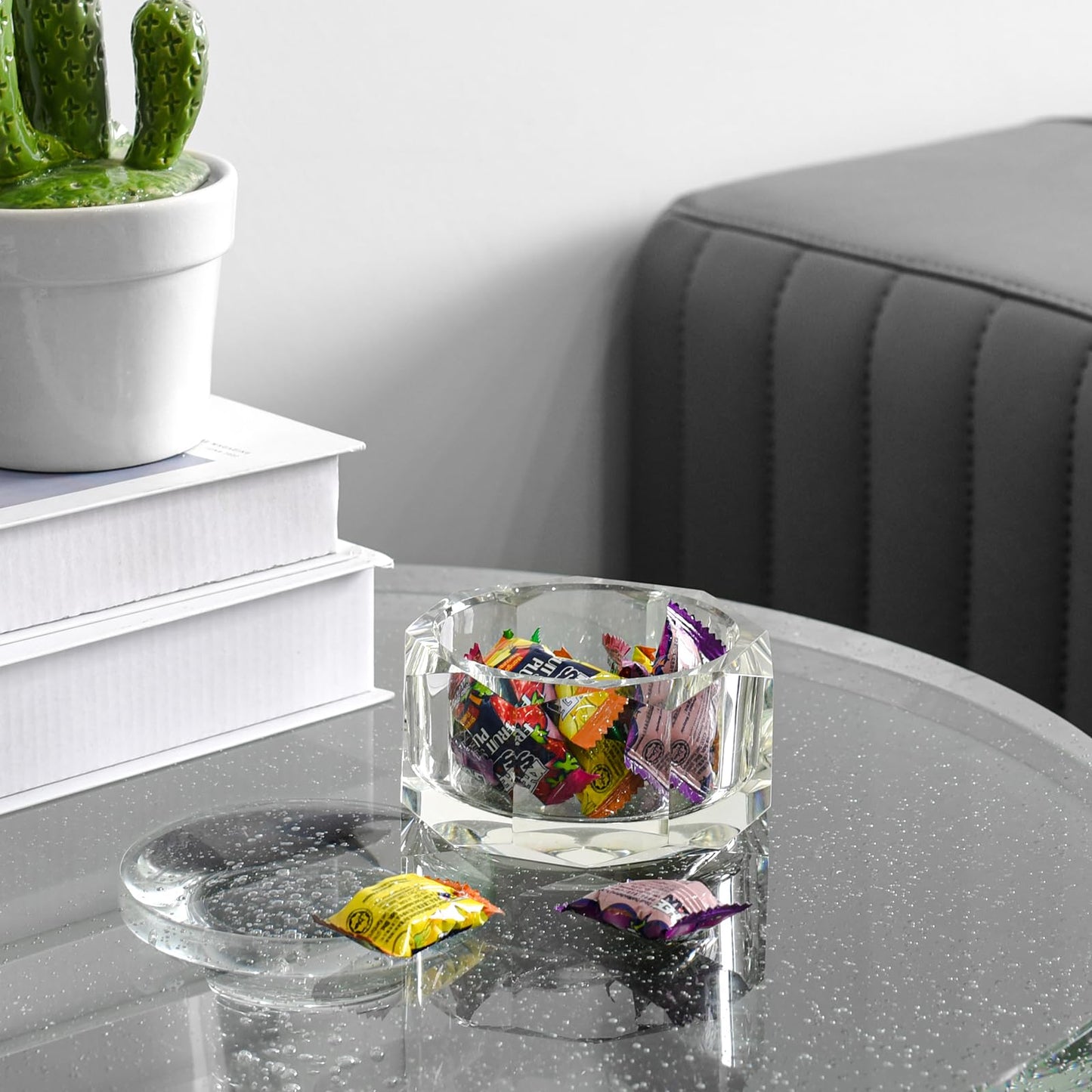 kitCom Crystal Candy Dish Hand-Cut Home Decorative Jewelry Box Candy Jar W 3.94" x H 1.97", Comes With Gift Box