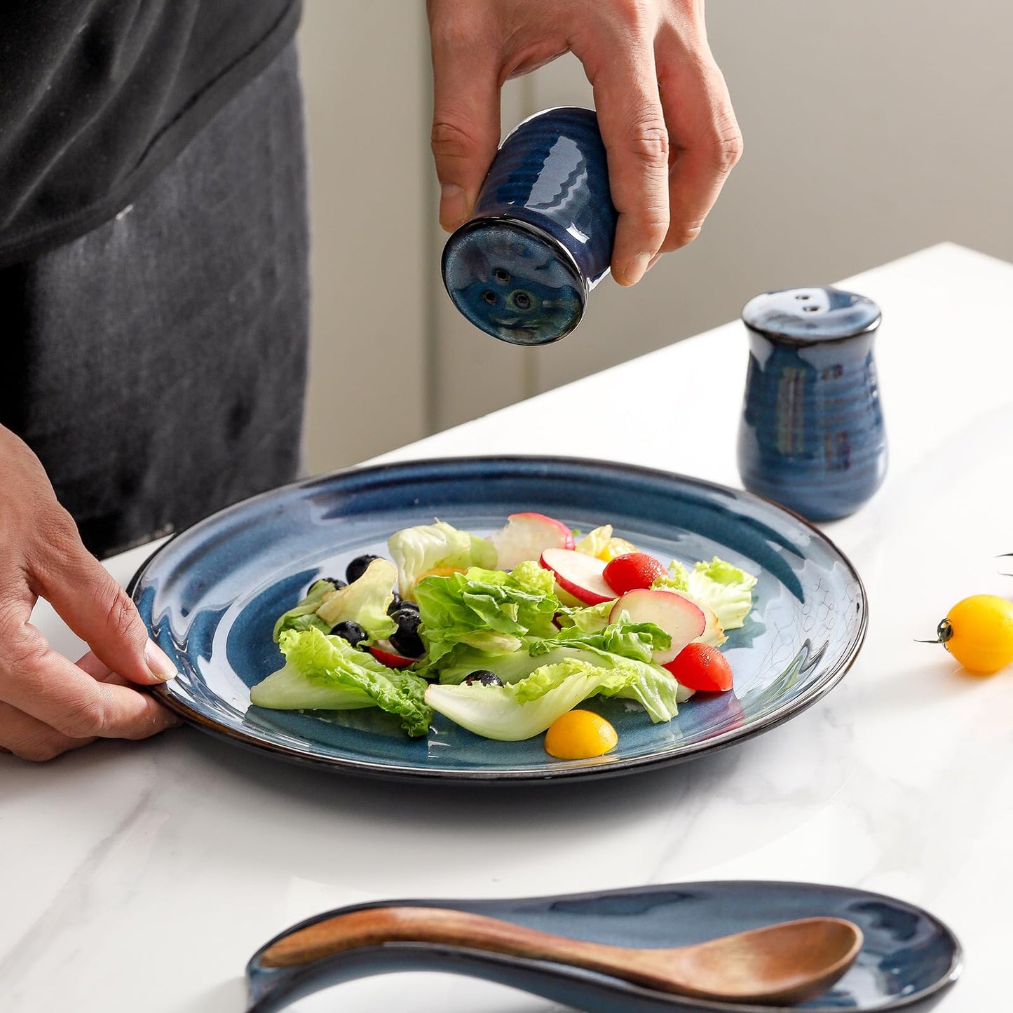Hasense Salt Pepper Shakers and Spoon Rest 3 in 1 Set, 2 Pieces Navy Reactive Glaze Dinnerware Accessories Set Perfect for Home Decor, Kitchen Housewarming, Ceramic Utensil Rest Set Farmhouse Decor