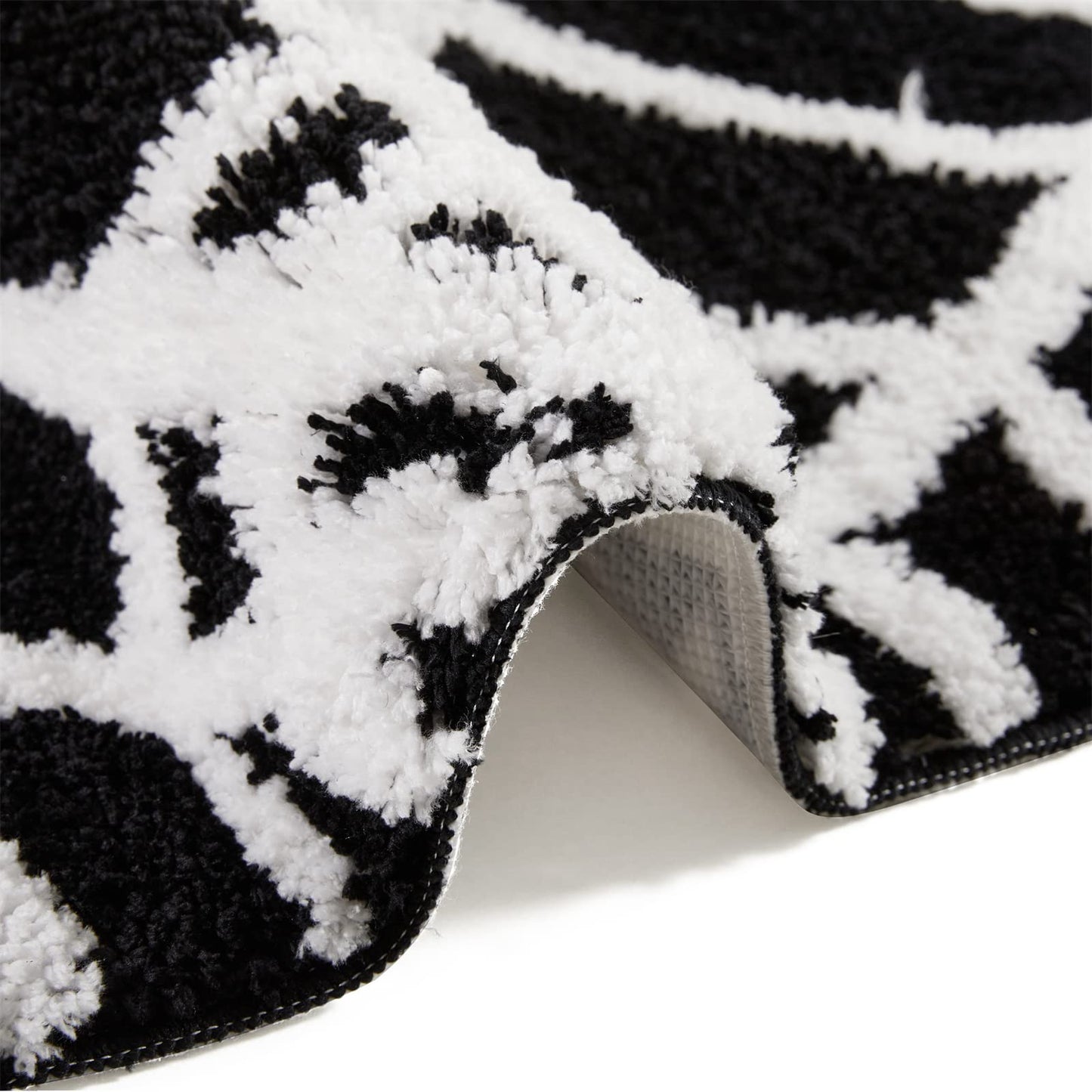 Estmy Gothic Bath Mat Spider Web Black Halloween Bathroom Rugs Non Slip Machine Washable, Funky Spooky Cute Fun Bath Mat Shower Rugs Halloween Bathroom Decor Ultra Soft Great Absorbency