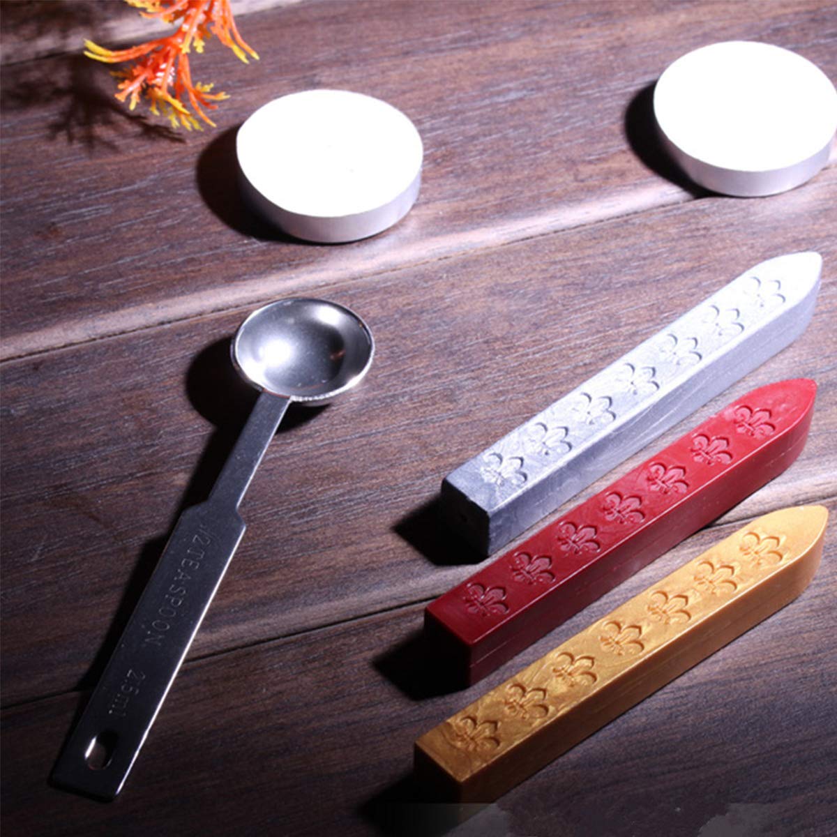 Hogwarts Seal Stamp Kit Gift for HP Fans - 1 Wooden Handle Seal + 3 Retro Waxes + 1 Spoon + 2 White Waxes (Brown)