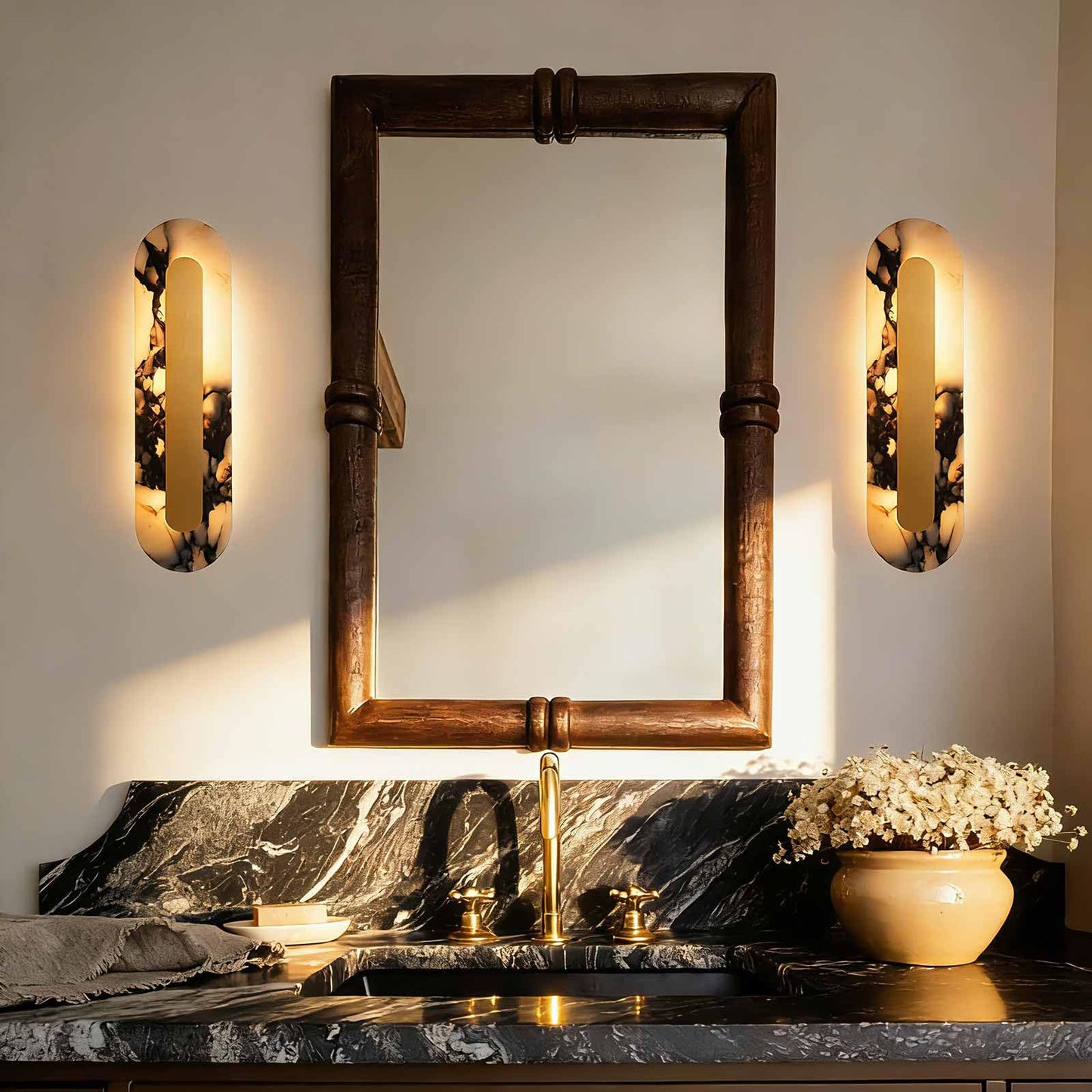 YMDHFS Alabaster Wall Sconce Oval Marble Wall Mount Light Gold Design Bathroom Vanity Light Natural Stone LED Warm Light for Living Room Bedroom Dining Room Hallway Indoor Lighting